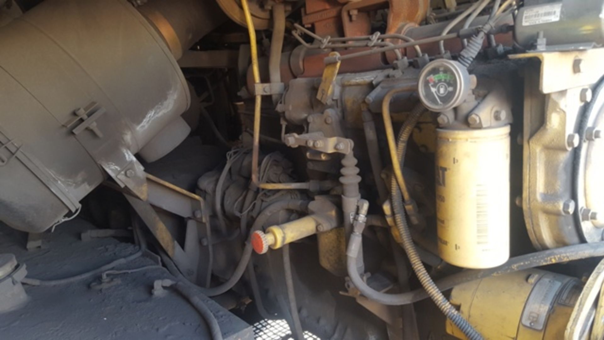 GENSET COMPRESSOR WITH CAT ENGINE HOURS:24896 ( SERIAL:XD 900SCA) LOCATED IN HOTAZEL, NC) - Image 5 of 9
