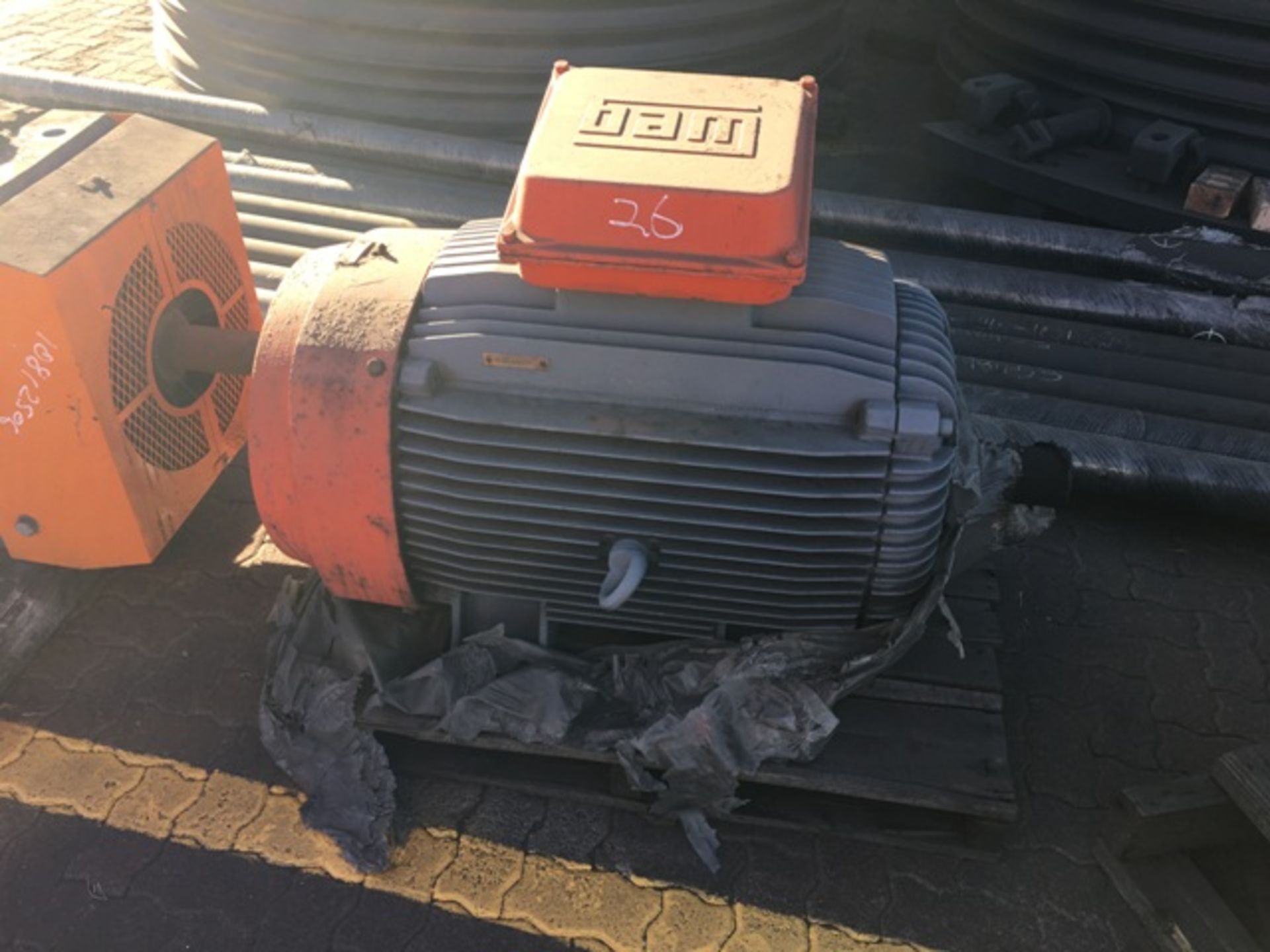 6 X ELECTRIC MOTORS (160KW, 215AMP) TO BE SOLD AS ONE LOT(LOCATED IN MIDDELBURG, MPUMALANGA) - Image 2 of 7