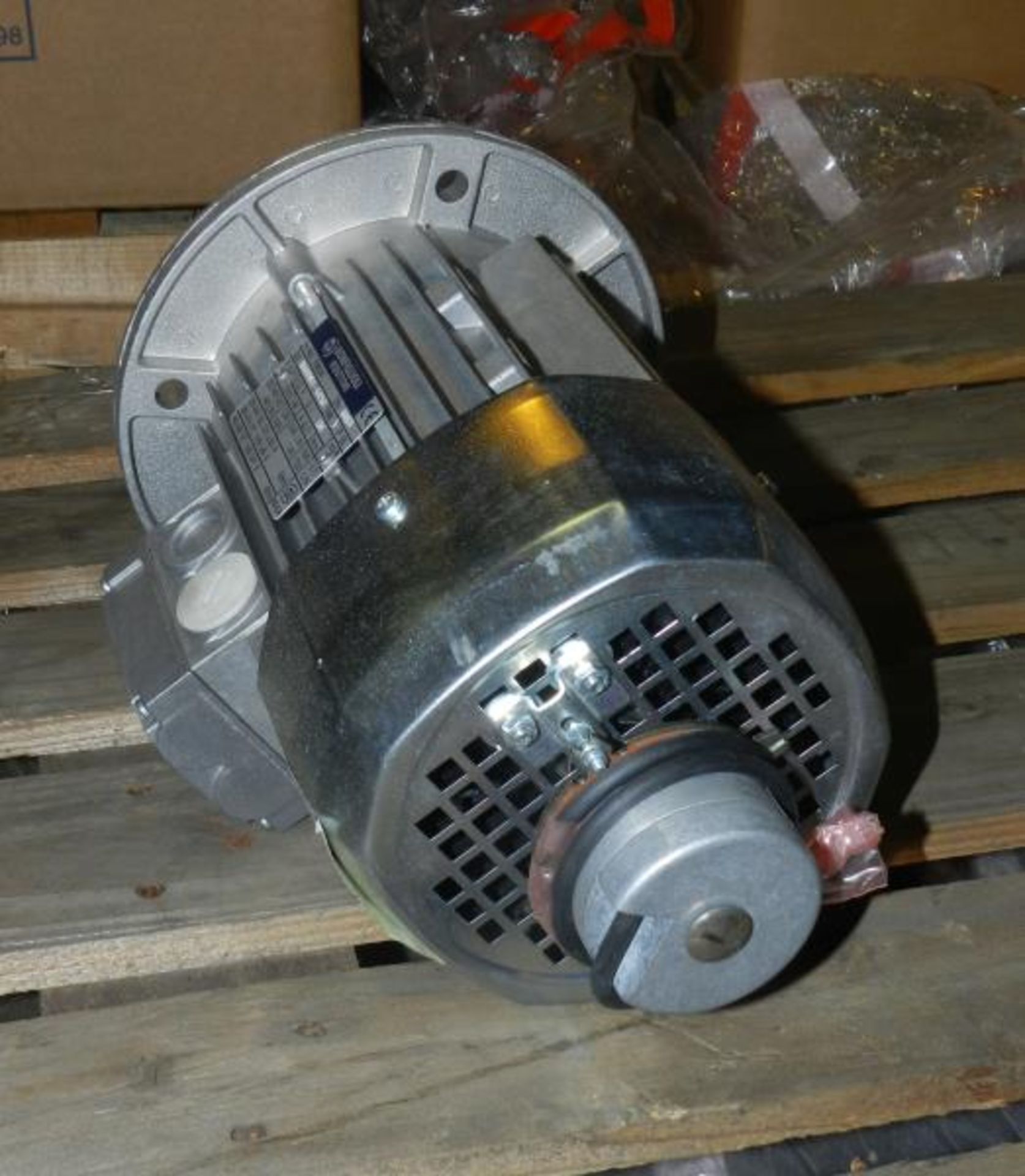 Bonfiglioli Riduttori BN80A4 Motor 0.55/0.65 kW w/ Encoder ~ New in Box - Image 5 of 6