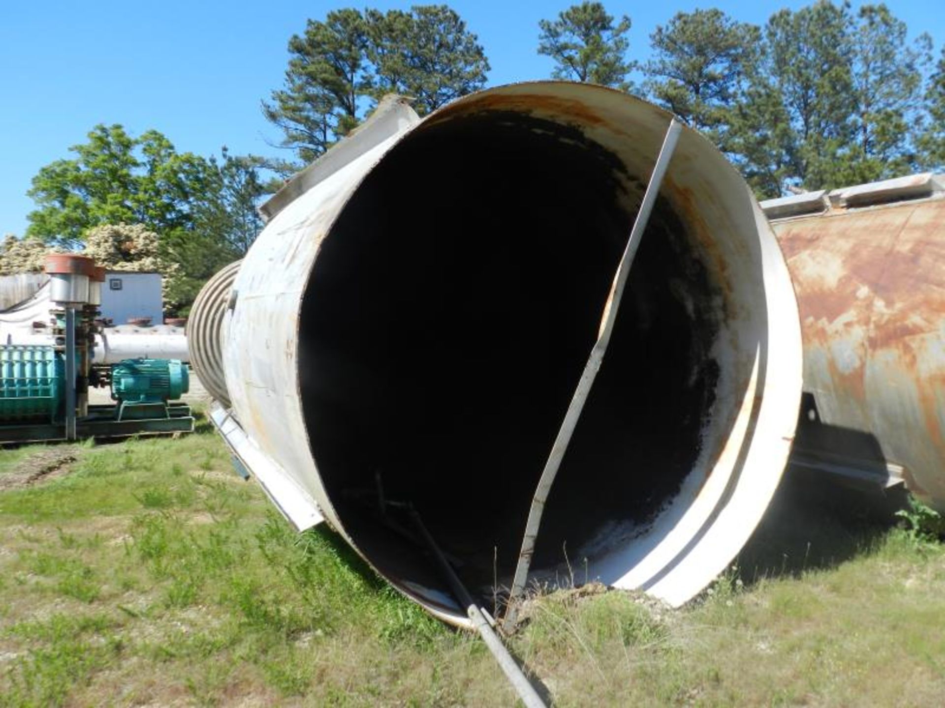 5,500 Gallon Coned Bottom Tank - Image 3 of 4