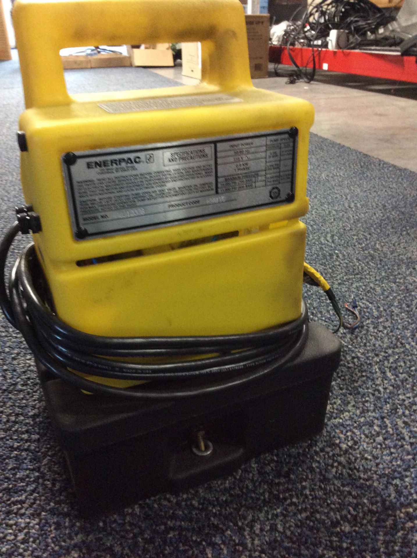 ENERPAC PUMP MODEL# PUJ1200B PROD. CODE H3813C 10,000PSI 50/60HZ 115V 0.9KW SINGLE PHASE - Image 2 of 3