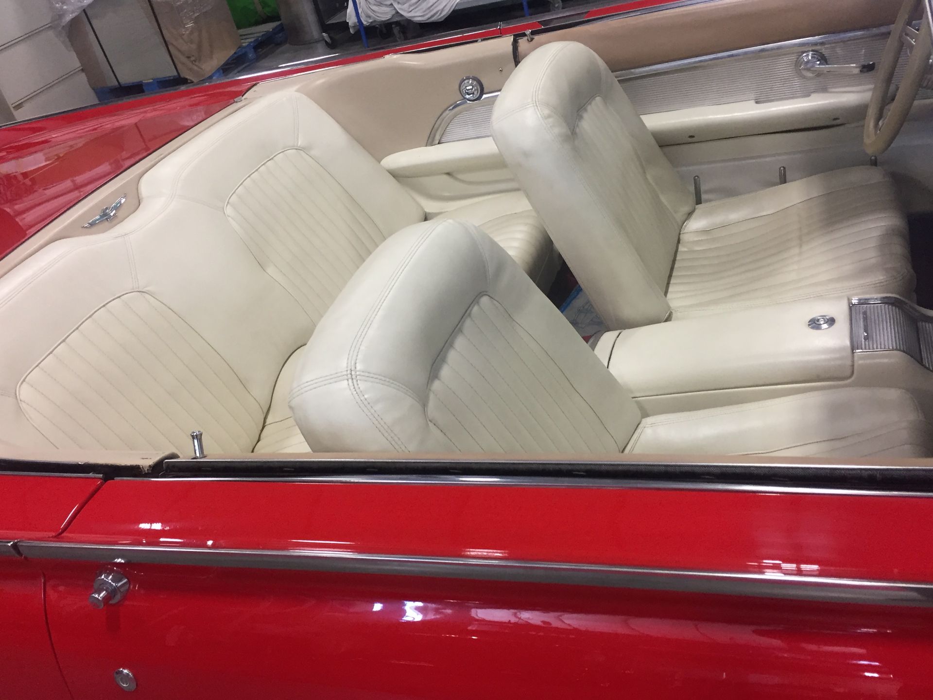 1961 CLASSIC FORD THUNDERBIRD CONVERTIBLE - Image 10 of 16