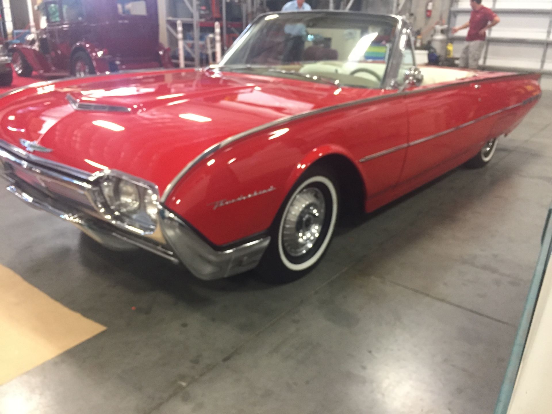 1961 CLASSIC FORD THUNDERBIRD CONVERTIBLE - Image 2 of 16