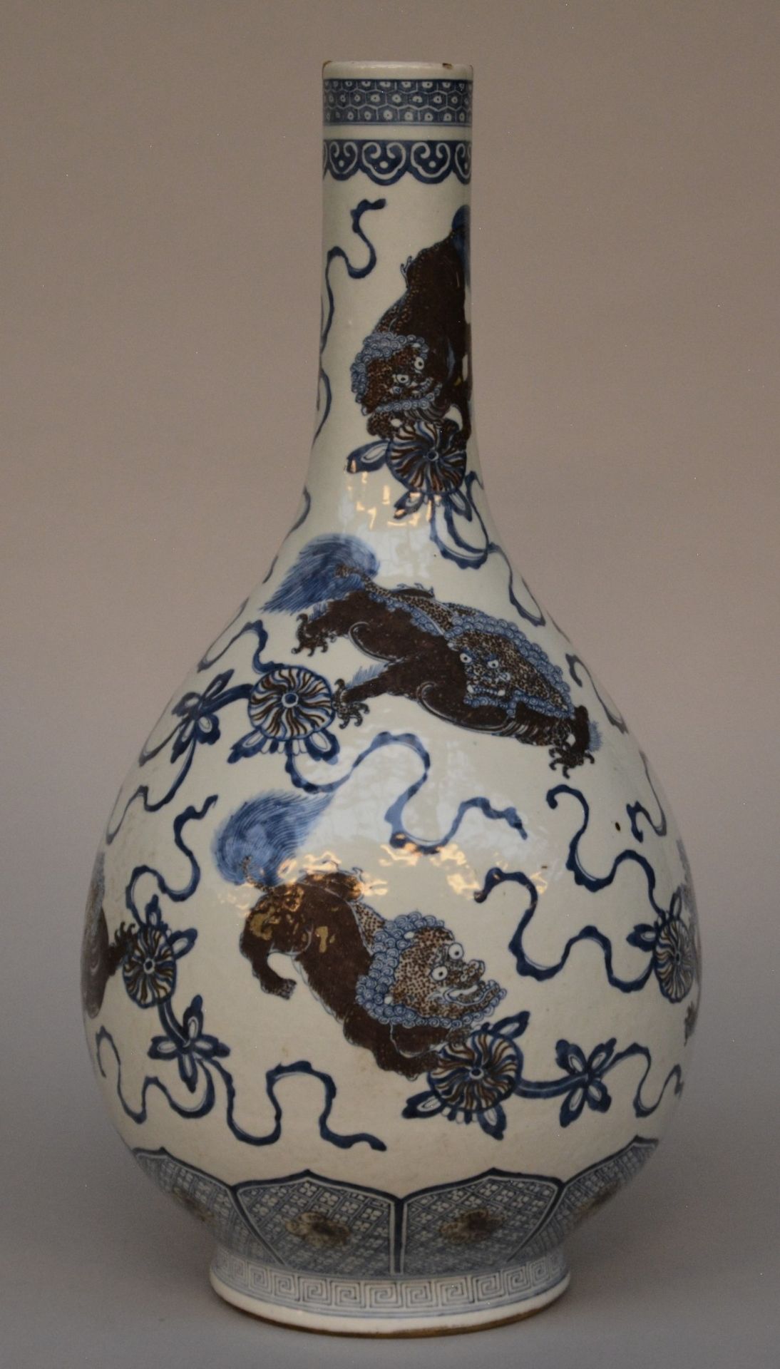 A Chinese polychrome decorated vase depicting Qilins, marked, 19thC, H 51,5 cm (restoration on the - Bild 3 aus 7