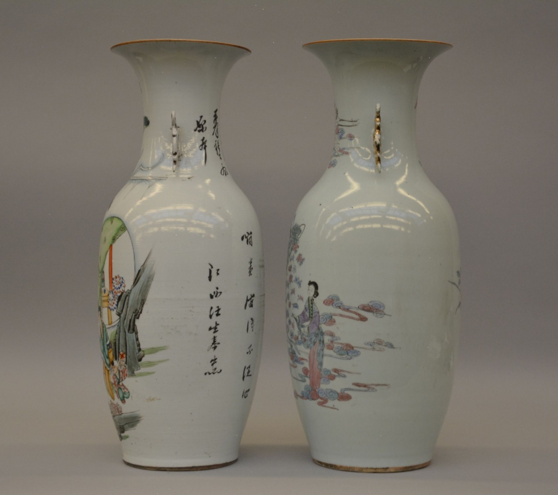 Two Chinese polychrome decorated vases, painted with genre scenes, H 58 cm - Bild 2 aus 6