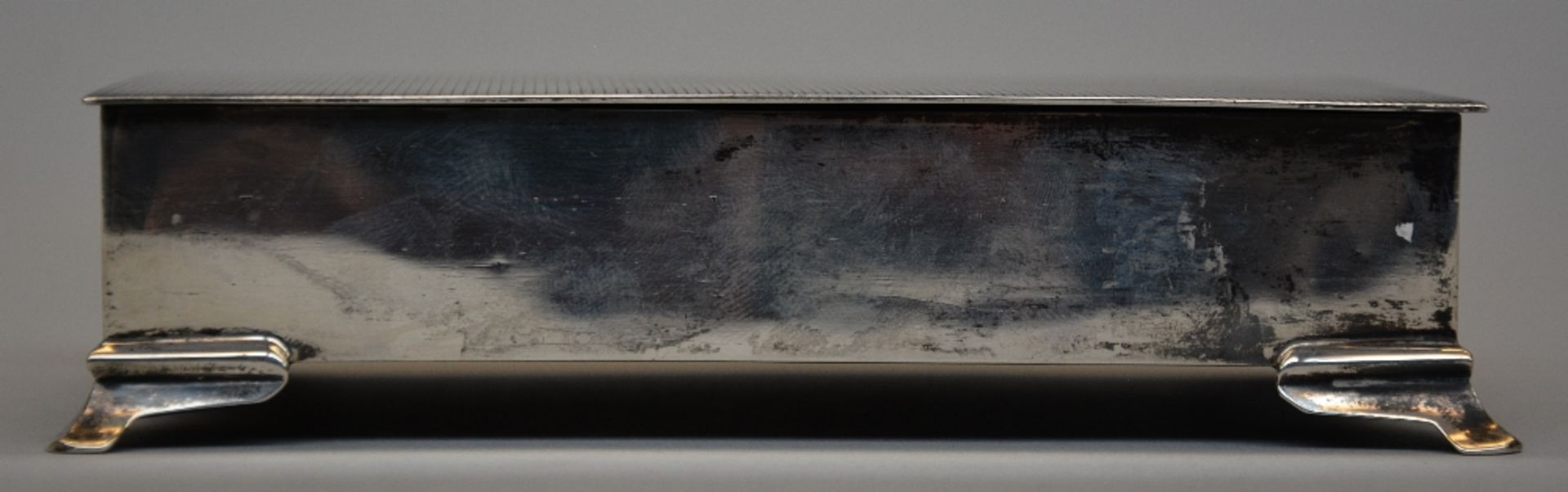 An English silver cigarette case, hallmark Birmingham, dated 1950, H 4 - W 16 - D 10 cm, Total - Bild 2 aus 9