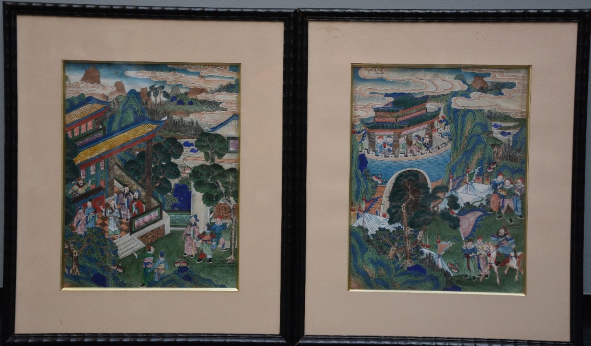 Two Chinese watercolours, one depicting a battle scene and the other depicting a court scene, 26 x