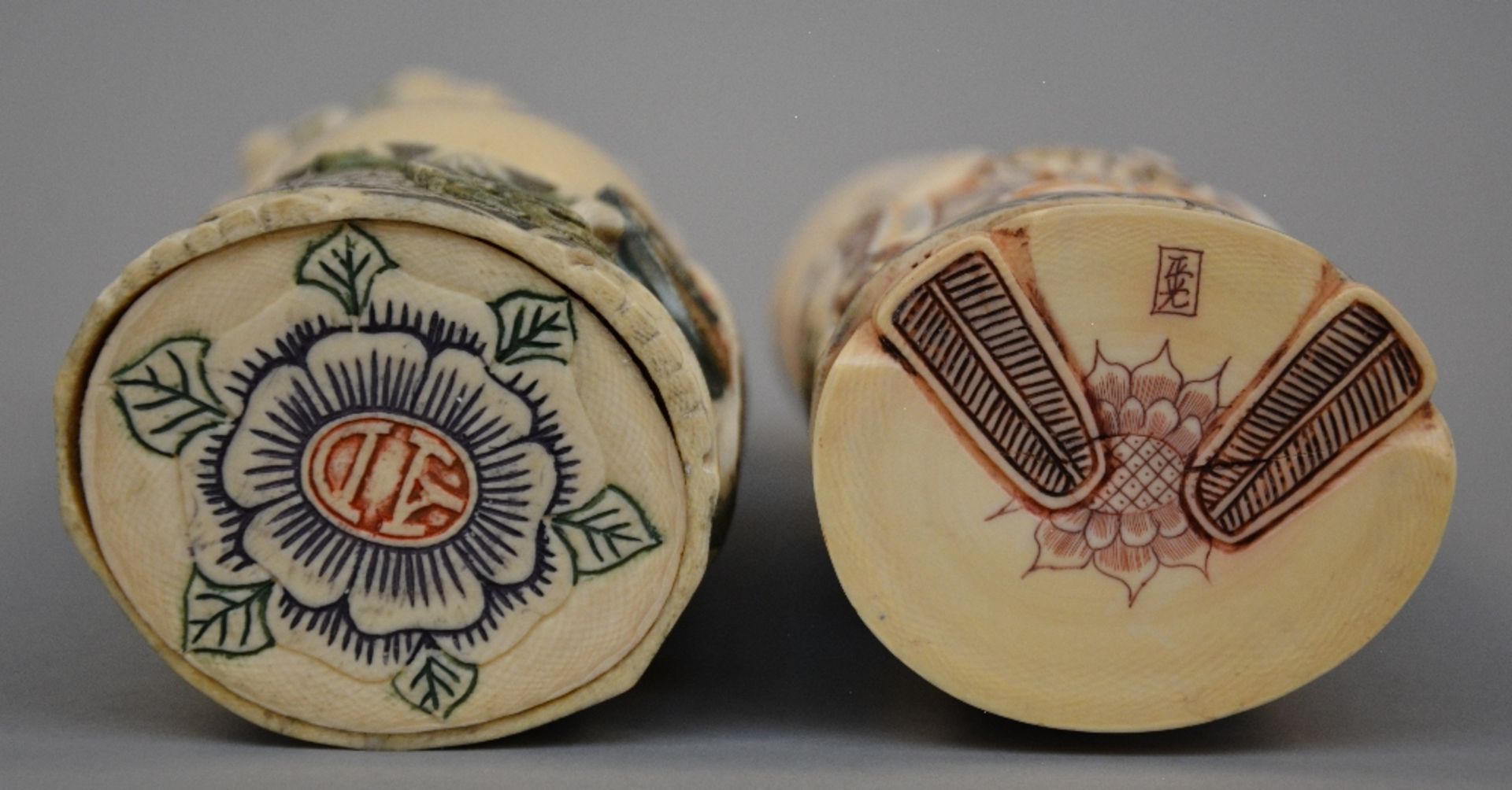 Two Japanese ivory figures on a wooden base depicting the laughing Hotei and Fukurokuju, scrimshaw - Image 6 of 6