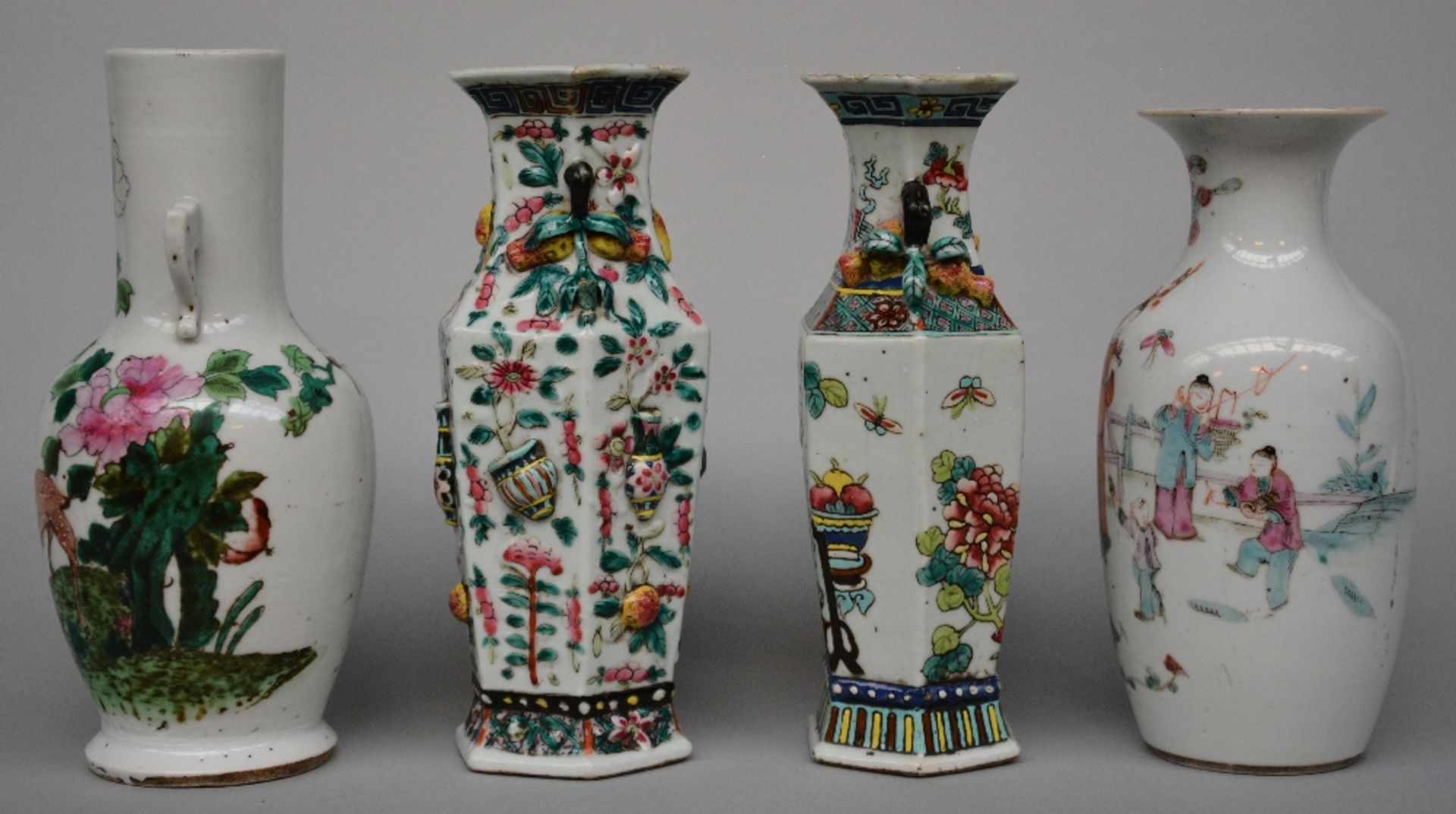 Four Chinese polychrome decorated vases depicting figures, birds, a deer and other symbols, H 22 -24 - Bild 2 aus 7