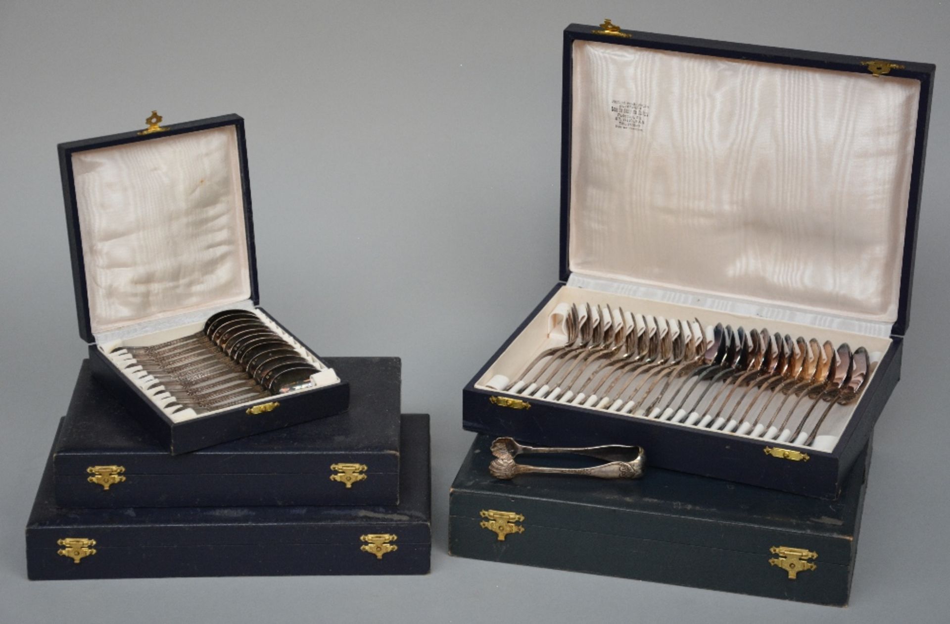 A twelve-piece French Restauration style silver cutlery set, 800/000, maker's mark Wolfers,