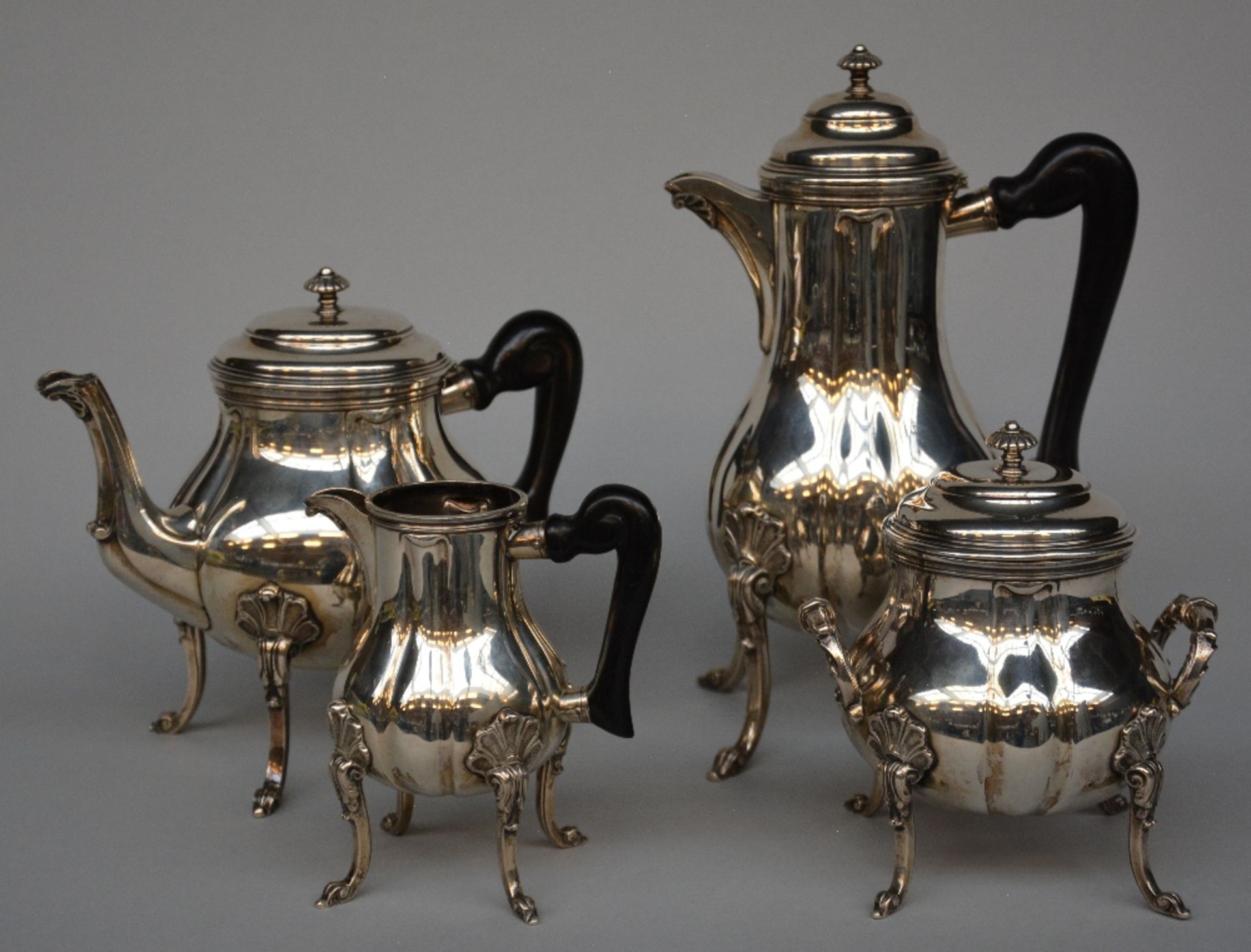 A four-piece silver coffee and tea set, Belgium 1868 - 1942, 800/000, makers' mark, Delheid, H