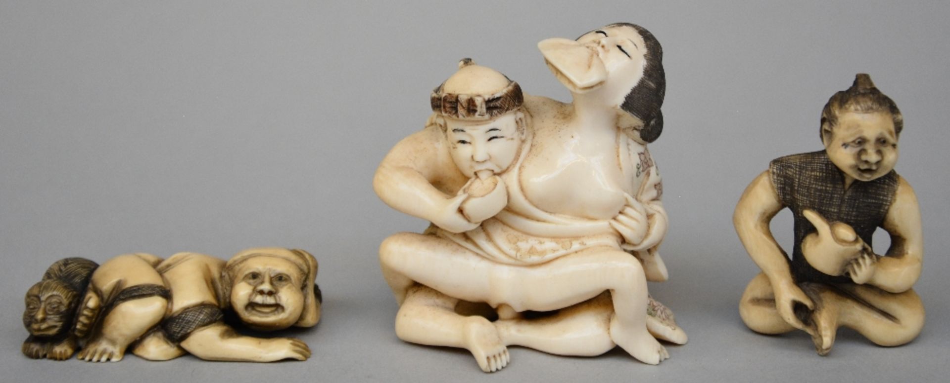 Ten Japanese ivory netsuke, scrimshaw decorated, Meiji period, H 1 > 6,1 cm, Total weight 277 g - Image 2 of 9