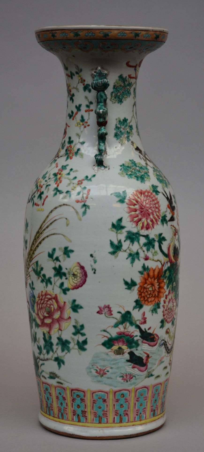 A Chinese polychrome vase, decorated with birds and flowers, 19thC, H 60,5 cm (damage on the - Bild 4 aus 6