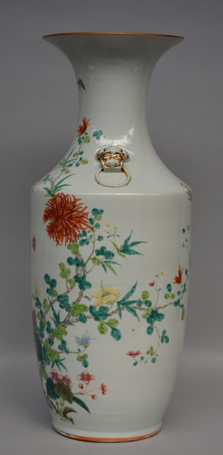 A Chinese polychrome vase with floral decoration, marked, 19thC, H 58 cm - Bild 2 aus 6