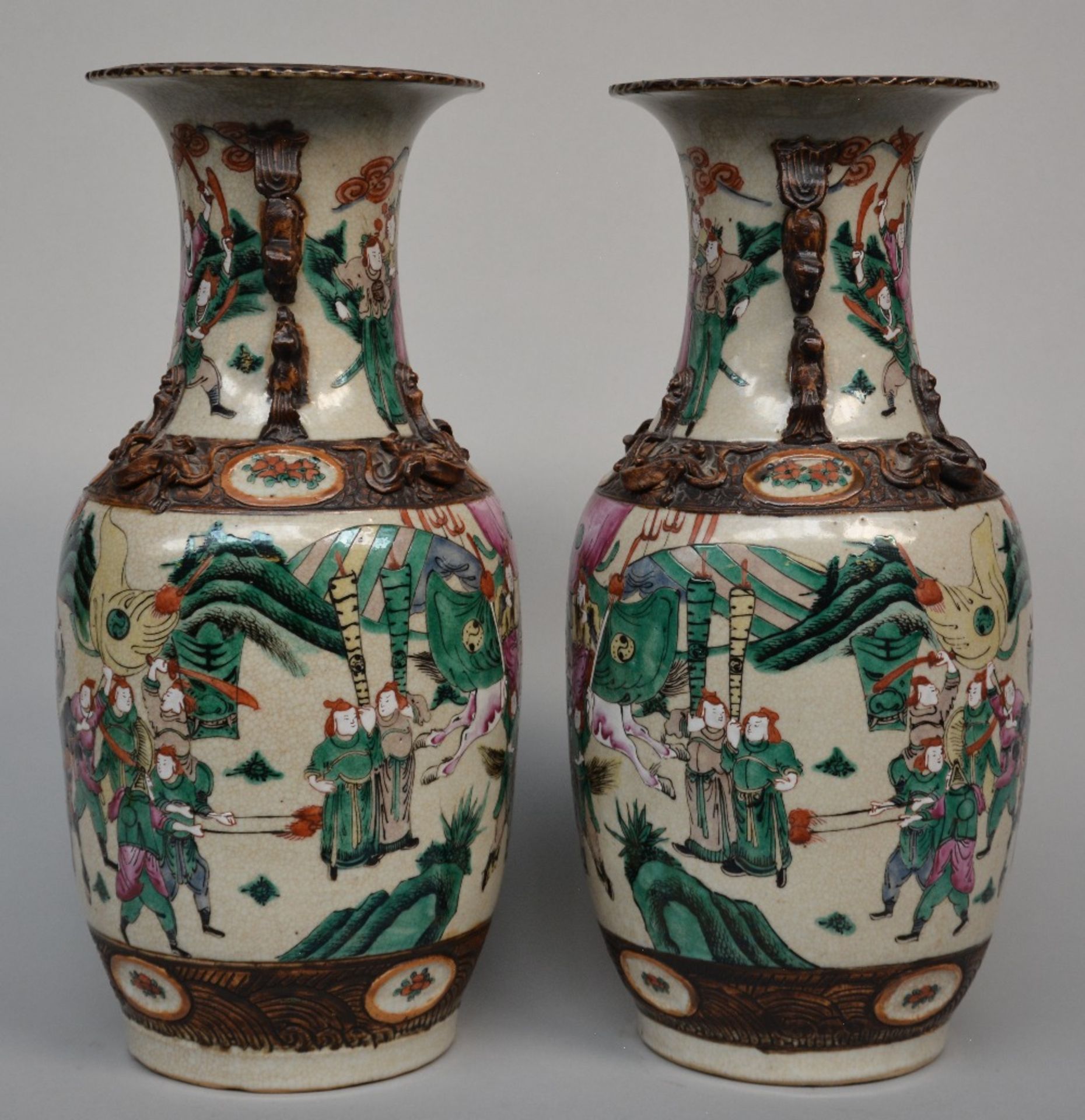 A pair of Chinese polychrome stoneware vases, decorated with a warrior scene, marked, 19thC, H 44 cm - Bild 4 aus 6