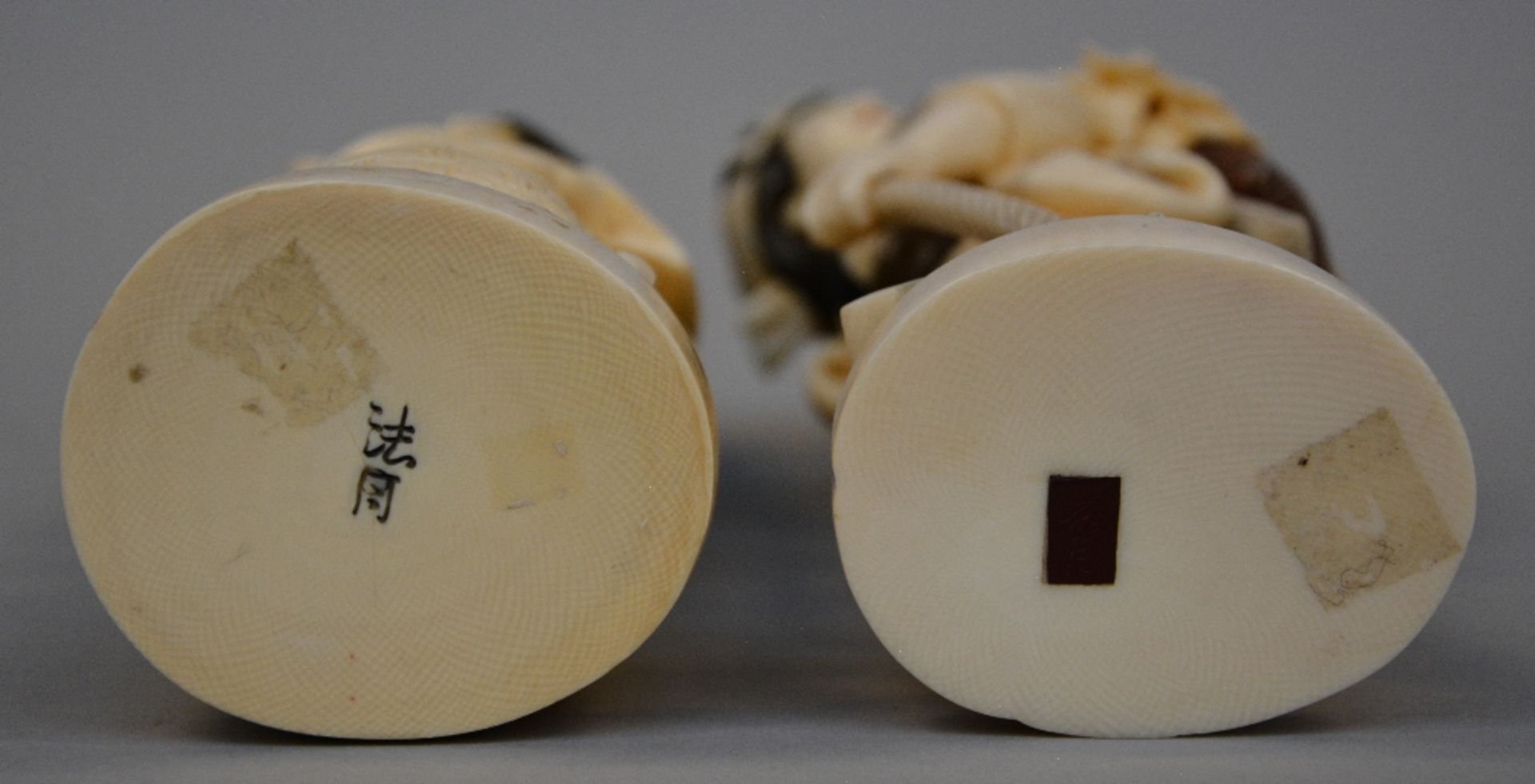 Two Japanese ivory okimono of country folks, scrimshaw decorated and tinted, late Meiji period, H - Image 6 of 7