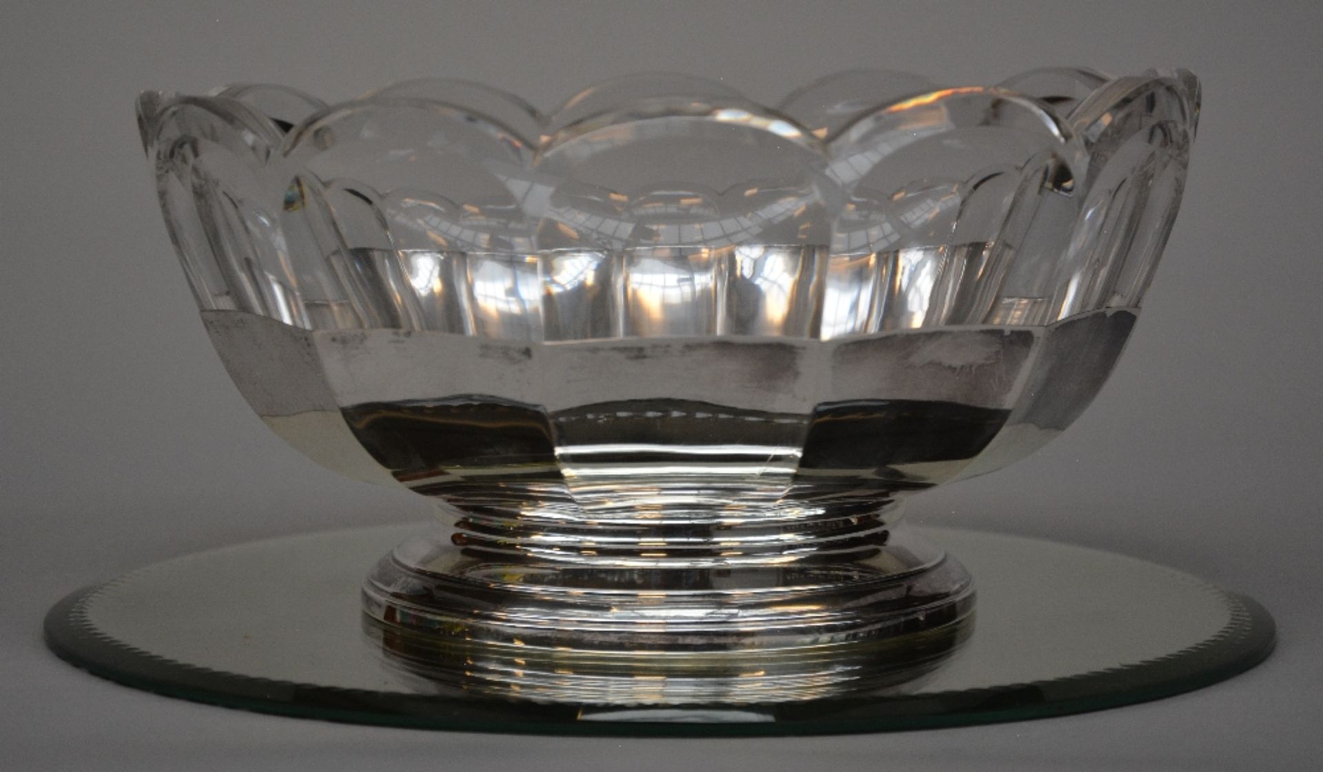 An exceptional Art Deco plate in cut crystal (probably V.S.L) with silver mount, 950/000, makers' - Bild 4 aus 6