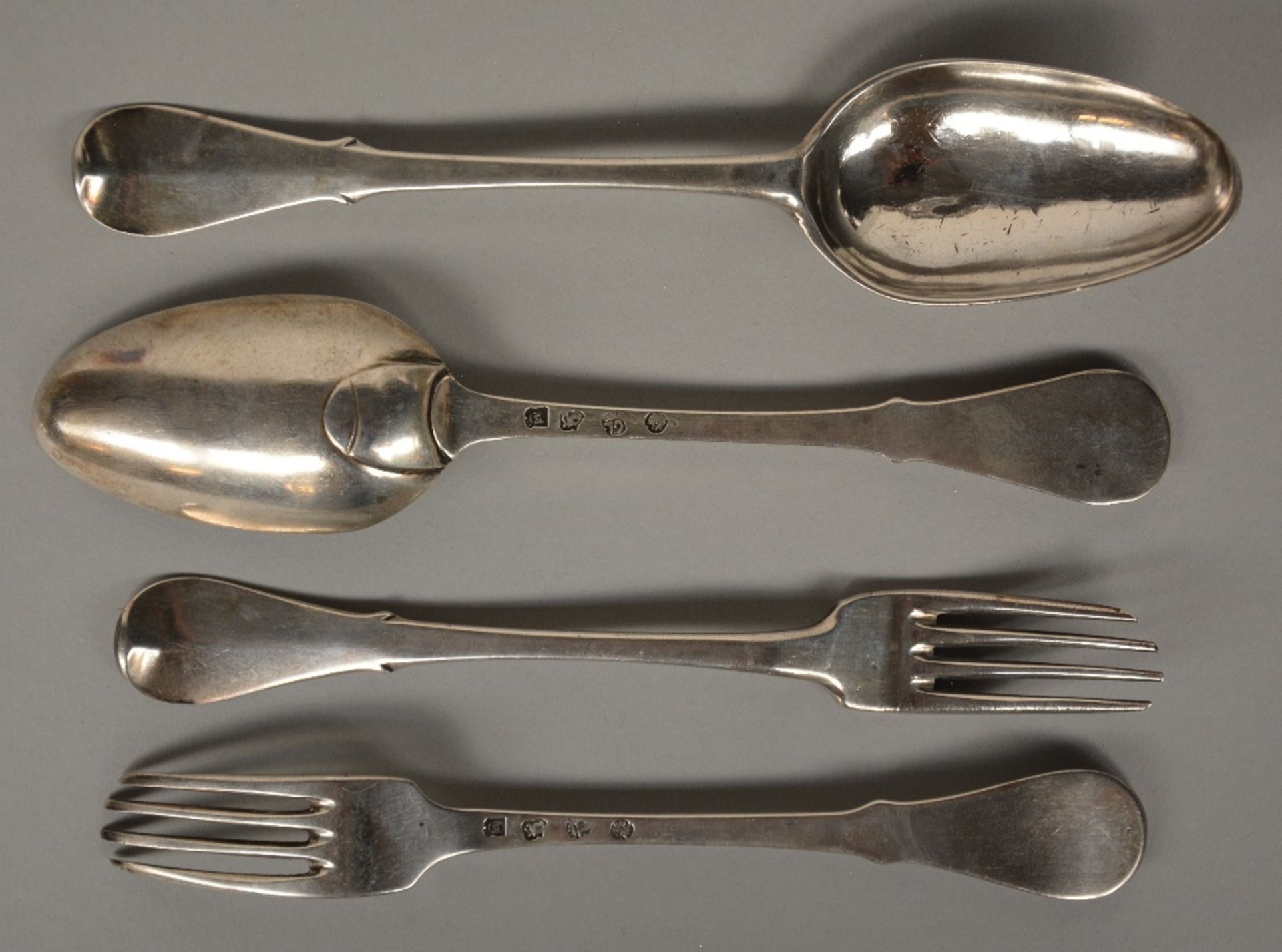 A six-piece silver cutlery set, Bruges (17)79, makers' mark Joseph Jacquehart (Stuyck 1440) (one - Bild 2 aus 2