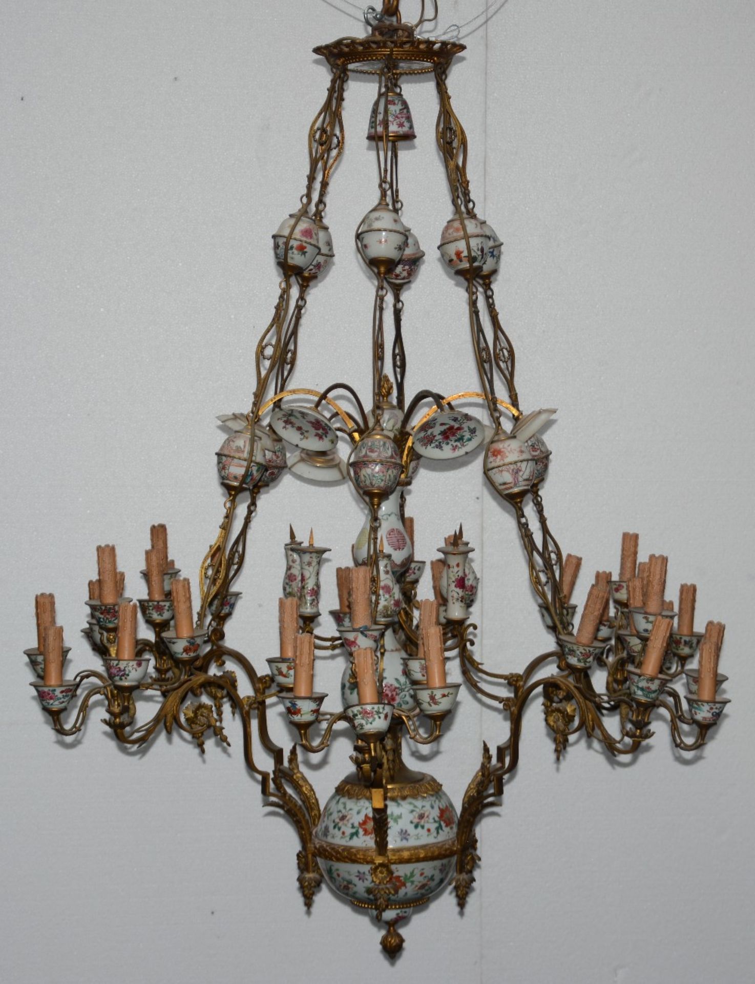 A rare late 19thC chandelier with Neo-classical bronze mounts, integrated with mid-18thC Chinese - Bild 3 aus 8