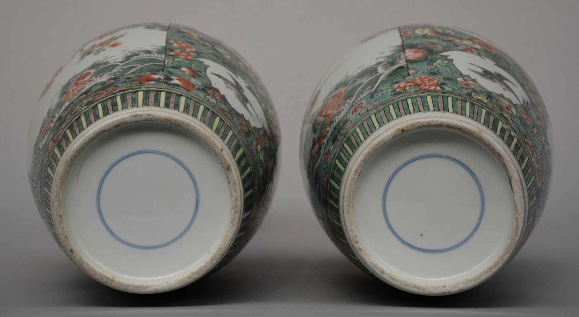 A pair of Chinese famille verte vases decorated with floral motifs, fish and a dragon, H 45 - 45,5 - Image 6 of 6