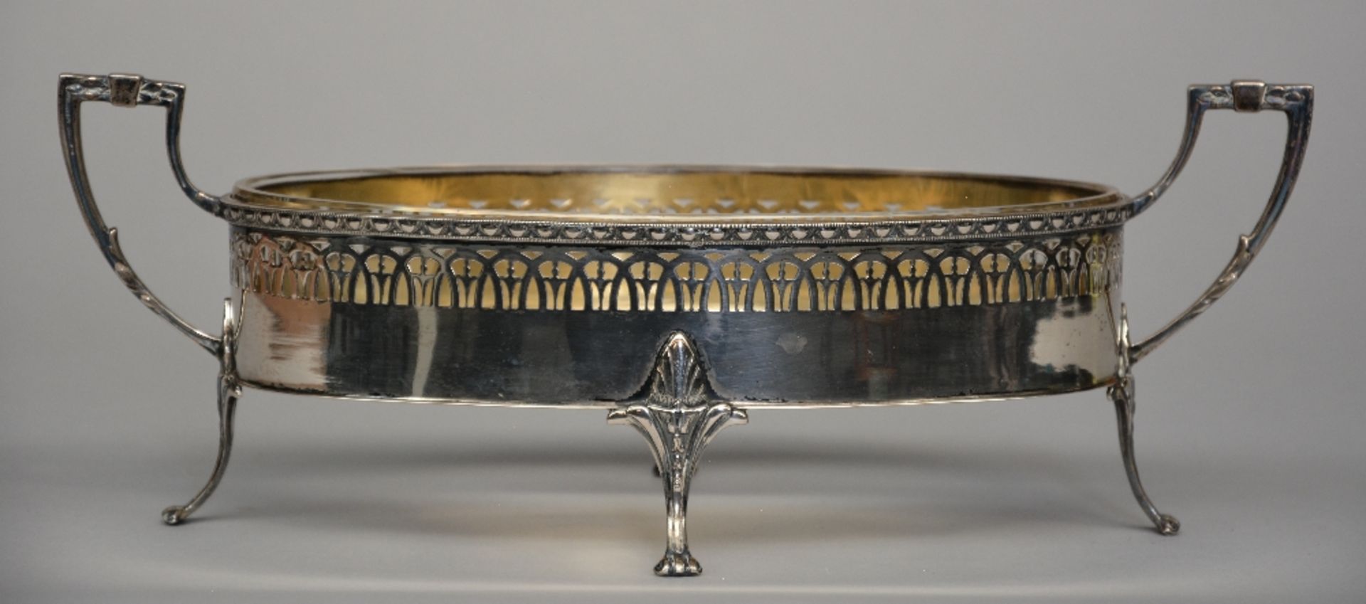 A crystal bowl with a Neoclassical silver mount, 800/000, Germany, ca. 1910, H 12 - W 33 cm -Total - Image 3 of 7