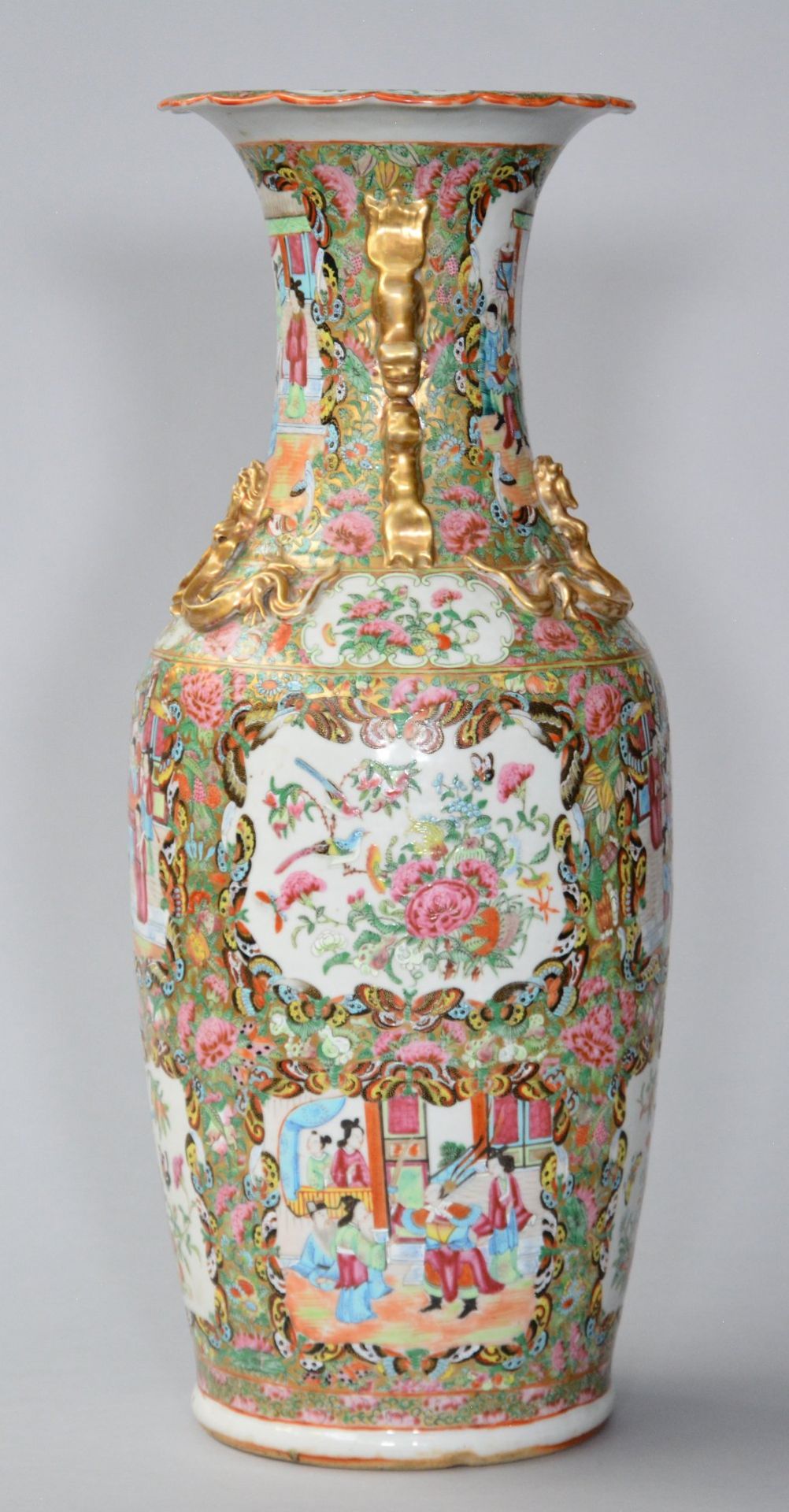 A Chinese Canton vase with relief decoration, 19thC, H 61,5 cm (firing fault in the neck, only - Image 2 of 6
