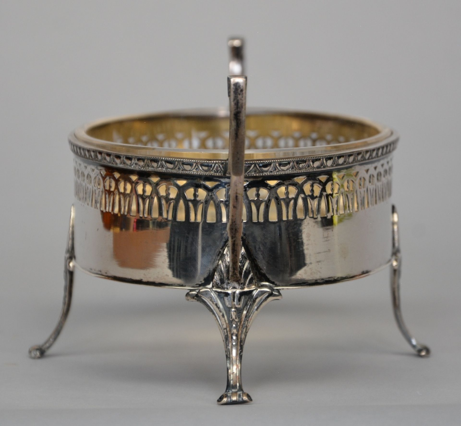 A crystal bowl with a Neoclassical silver mount, 800/000, Germany, ca. 1910, H 12 - W 33 cm -Total - Image 2 of 7
