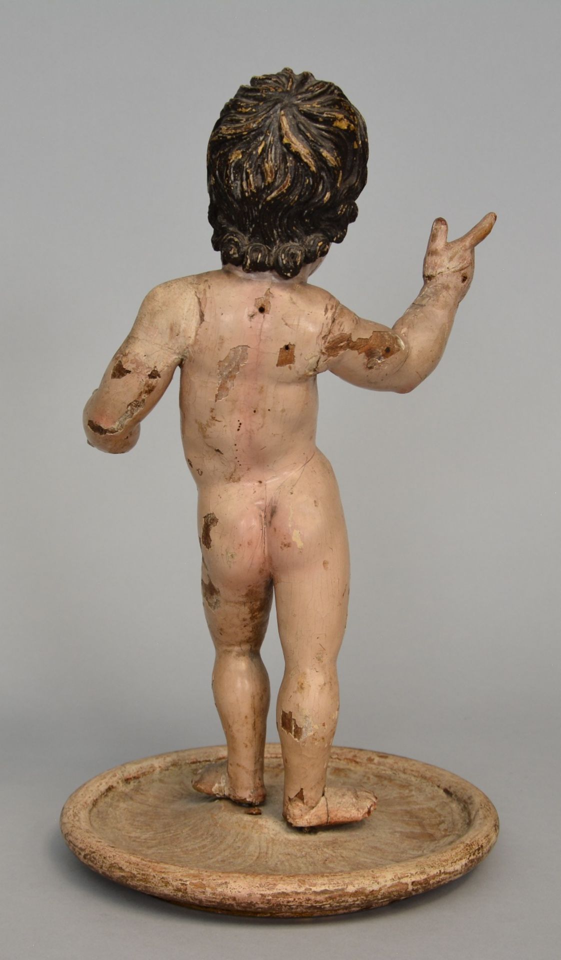 A Jesus figurine in polychromed wood, The Netherlands, early 18thC, H 40,5 cm - Bild 3 aus 9