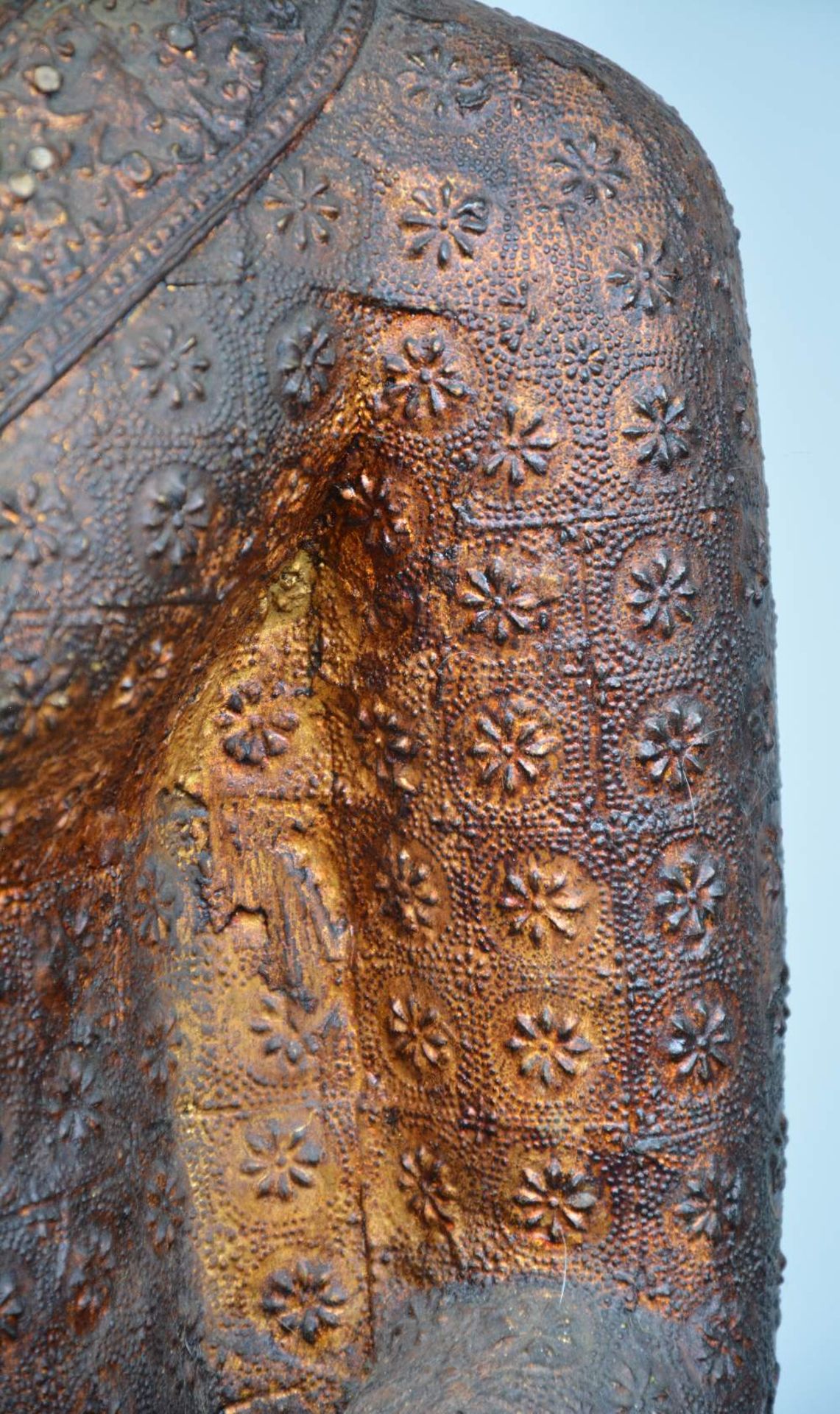 An Oriental gilt bronze Buddha, relief decorated, inlaid with glass, 19thC, H 102 - W 70,5 cm ( - Image 12 of 13