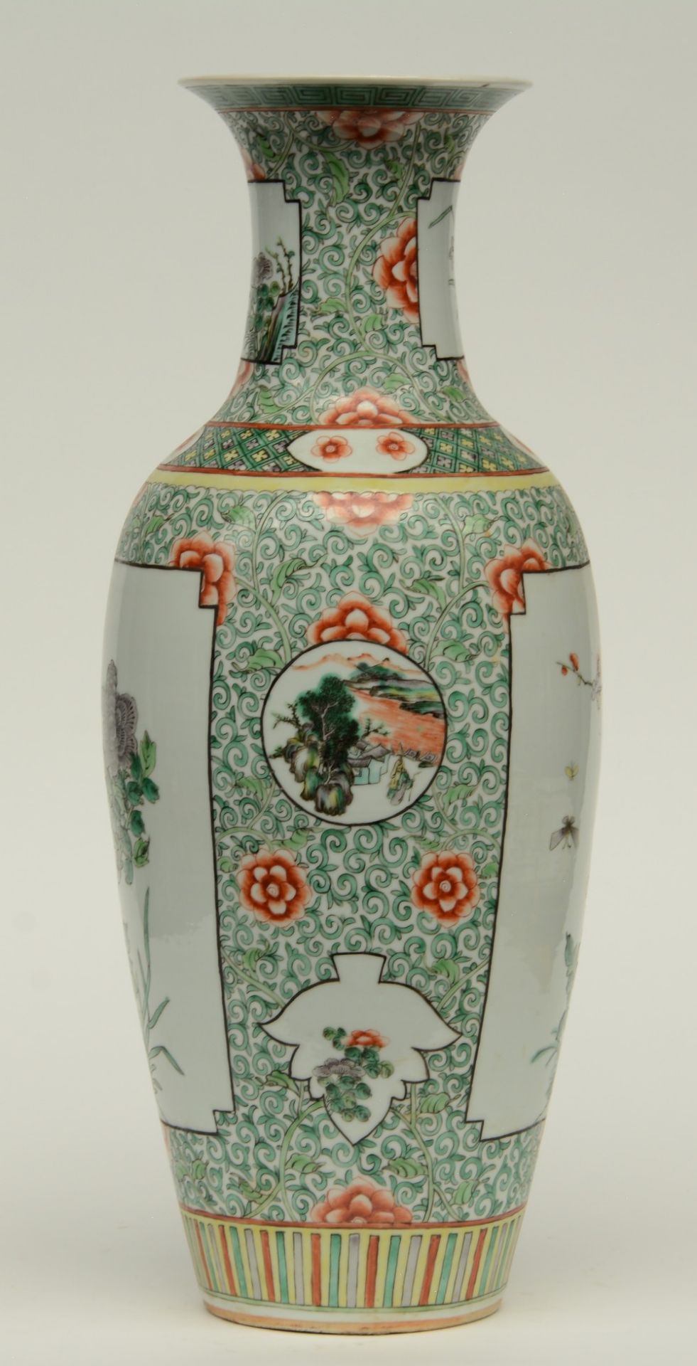 A Chinese polychrome vase decorated with flower branches, landscapes and floral motifs, H 60 cm - Bild 4 aus 6