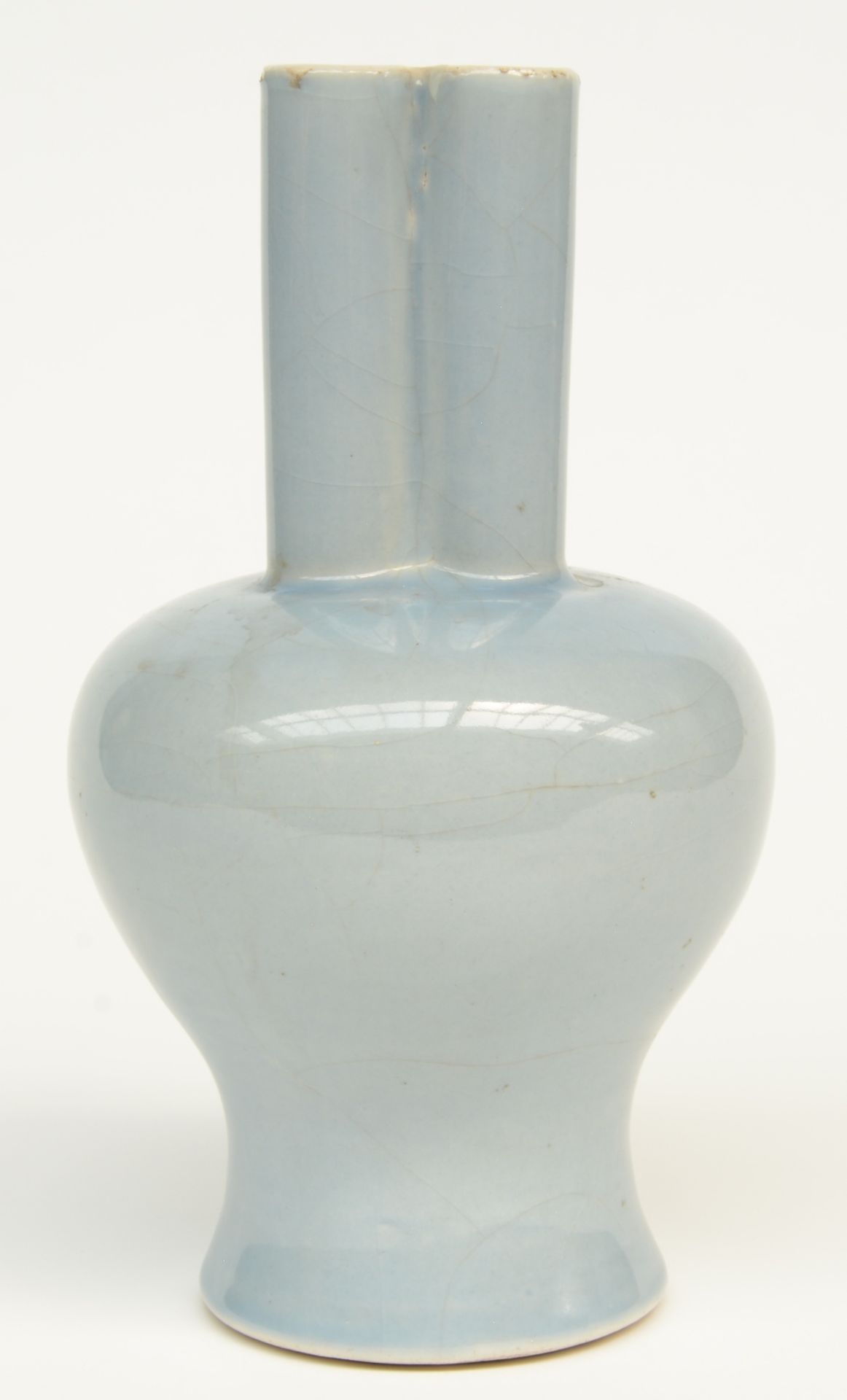 A Chinese three-conjoined vase, light blue glazed, marked, H 22 cm - Bild 4 aus 8