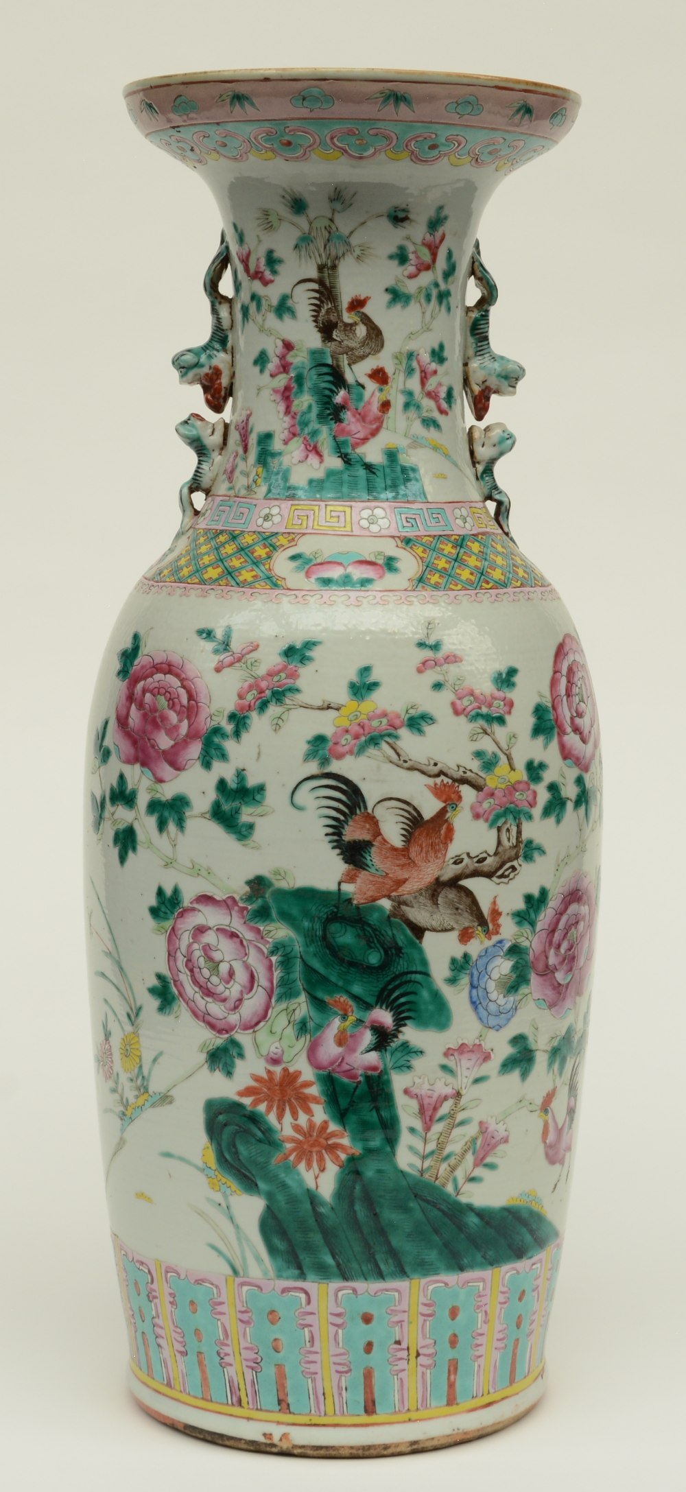 A Chinese famille rose vase, overall decorated with cockerels, 19thC, H 61,5 cm (minor chip on the - Image 3 of 6