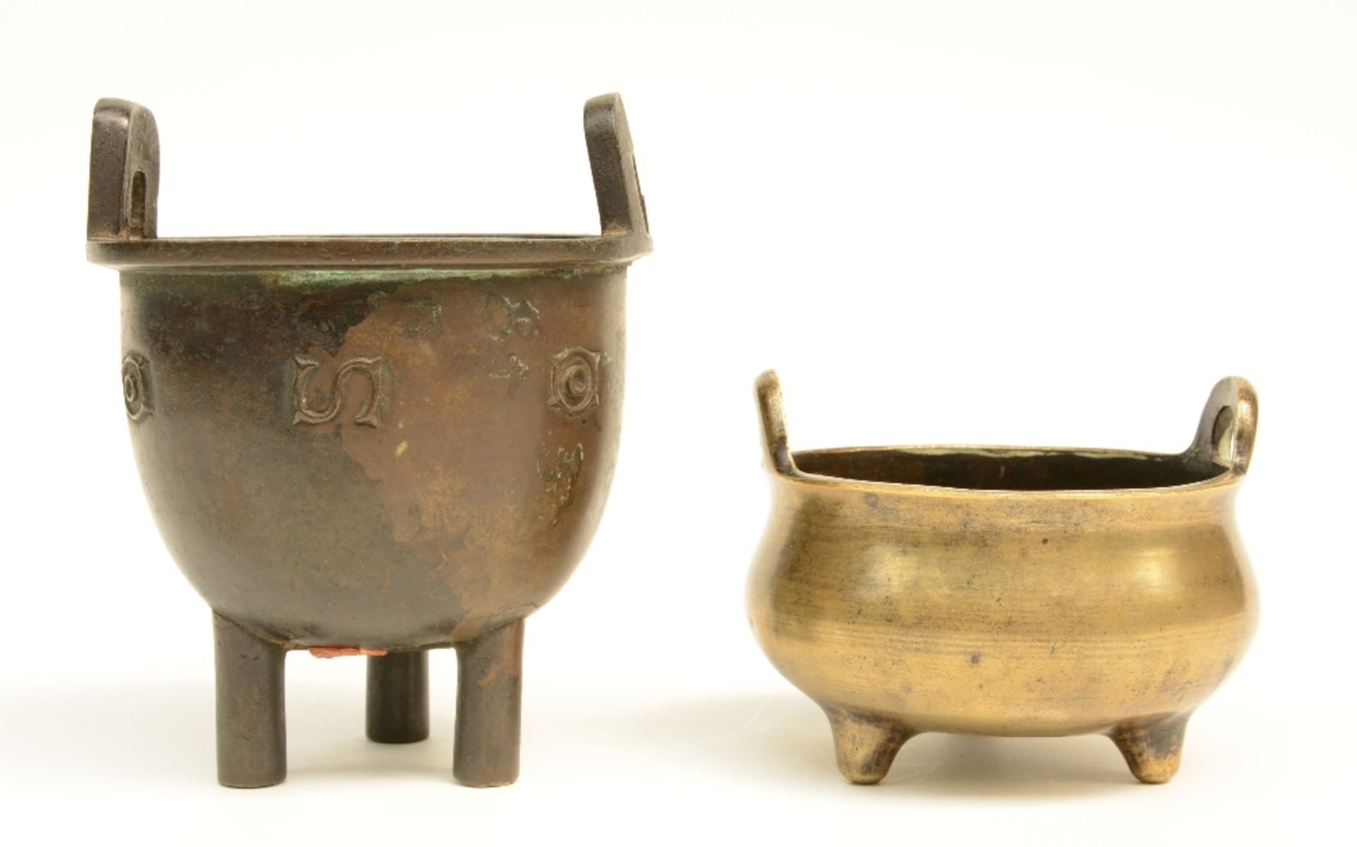 Three Chinese bronze incense burners, one with matching base, two marked, 18thC/19thC, H 3,5 - 13 cm - Image 2 of 13