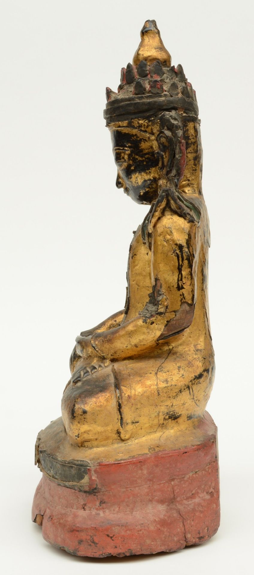 An Oriental polychrome and gilt lacquered wooden seated Buddha, decorated with glass plaques, H 52 - Bild 2 aus 6