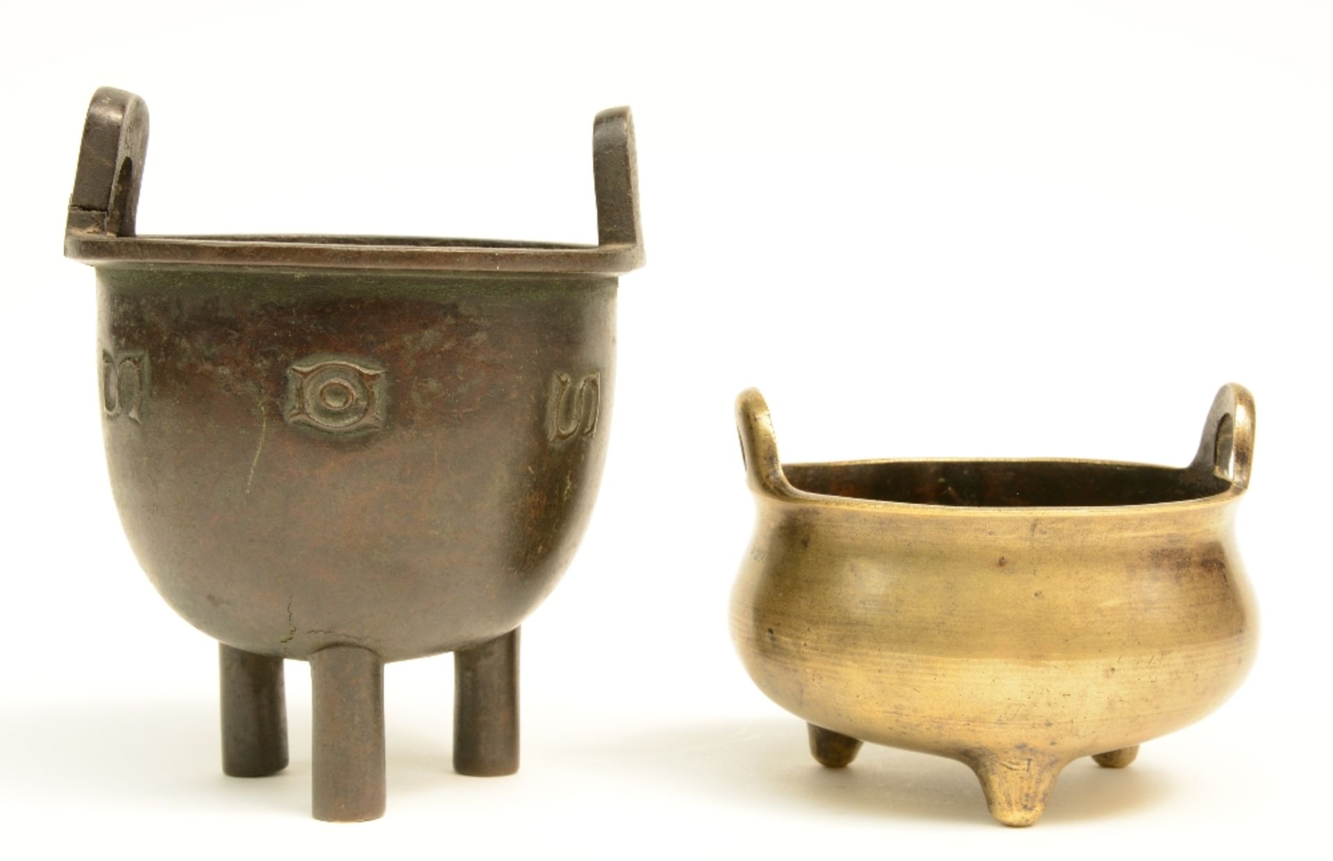 Three Chinese bronze incense burners, one with matching base, two marked, 18thC/19thC, H 3,5 - 13 cm - Image 4 of 13