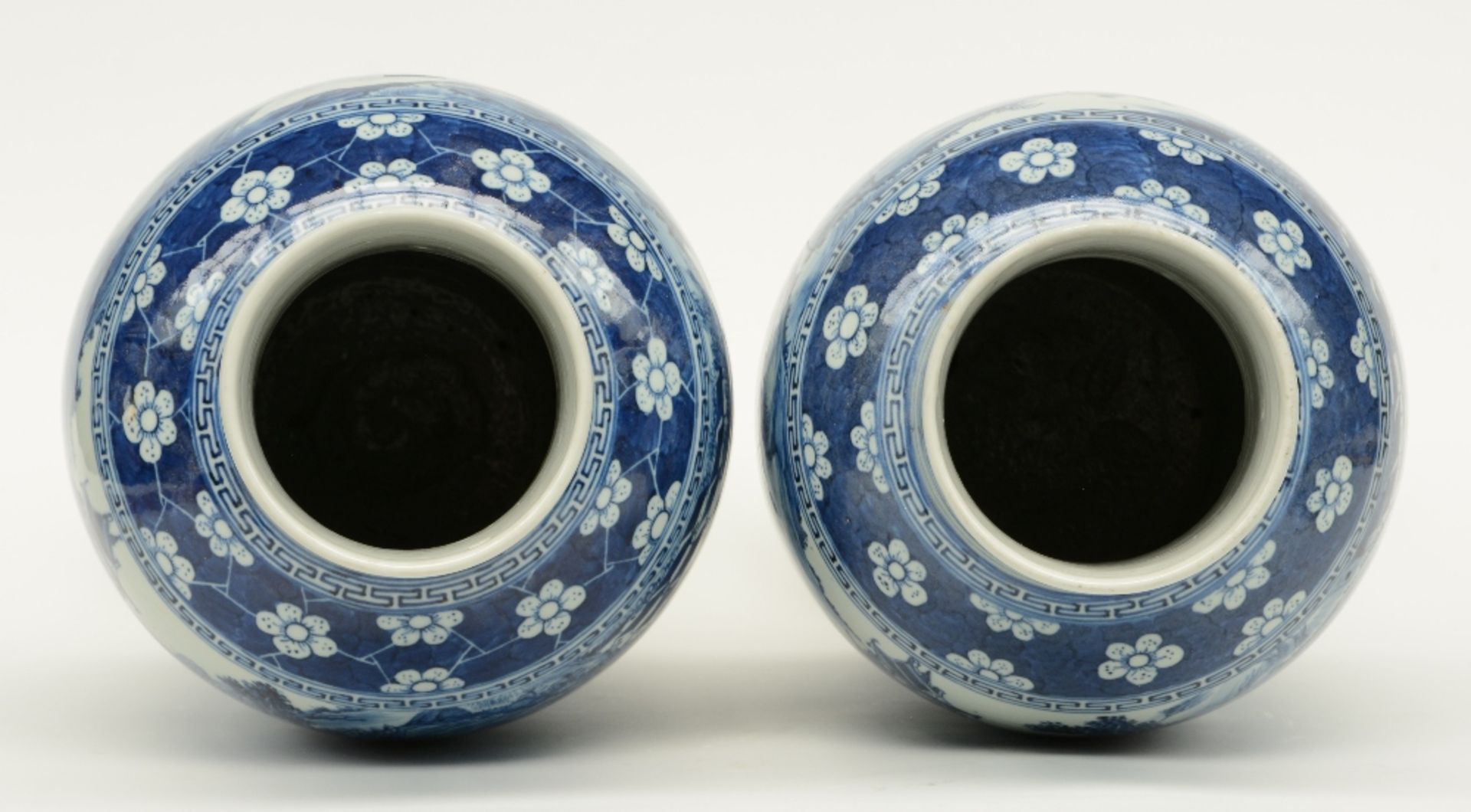 A pair of Chinese blue and white baluster shaped vases with cover, overall decorated with a river - Image 5 of 9