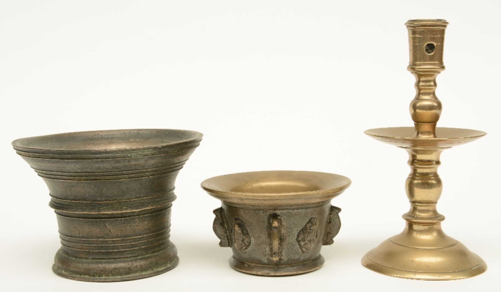 Two bronze mortars, Southern Europe, 17thC; added a ditto Heemskerck type candle stick, H 6,5 - 10 - - Image 4 of 6
