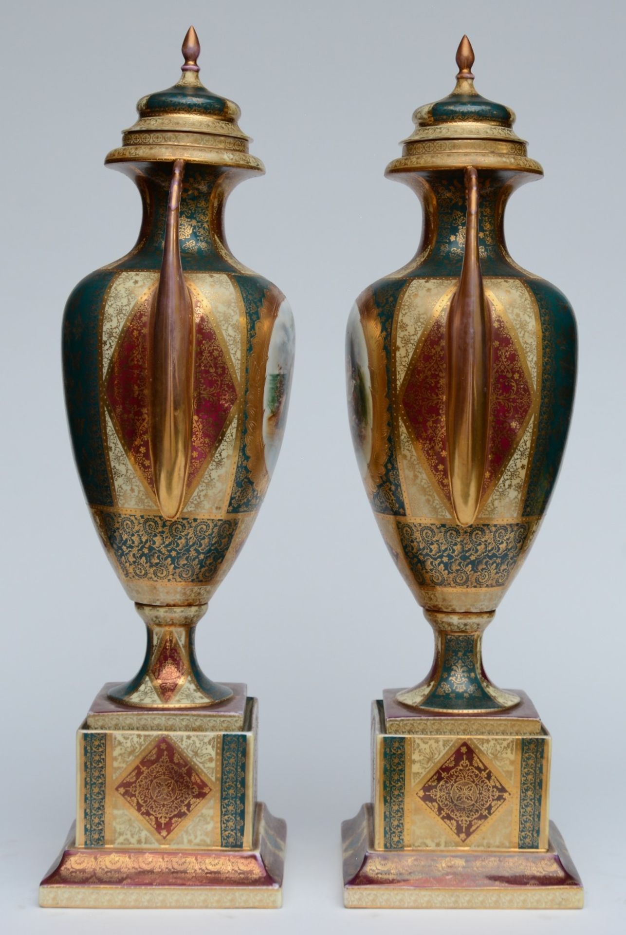 A pair of polychrome and gilt Vienna vases and covers on matching bases, late 19thC, H 78,5 cm - Bild 2 aus 7