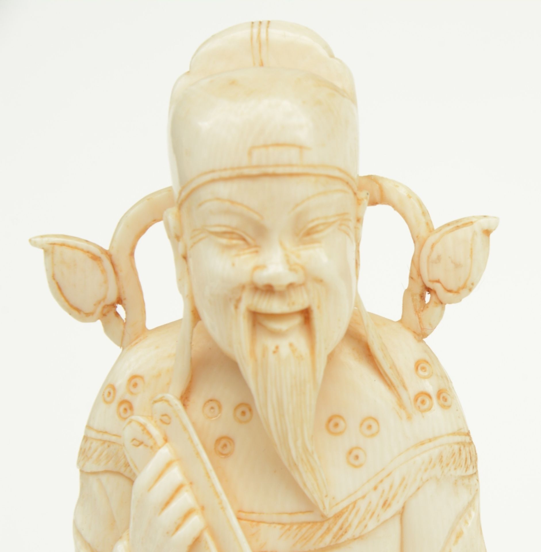 Series of the Chinese Eight Immortals, slightly tinted ivory, China, first quarter 20thC, H 23,3 - - Bild 6 aus 7