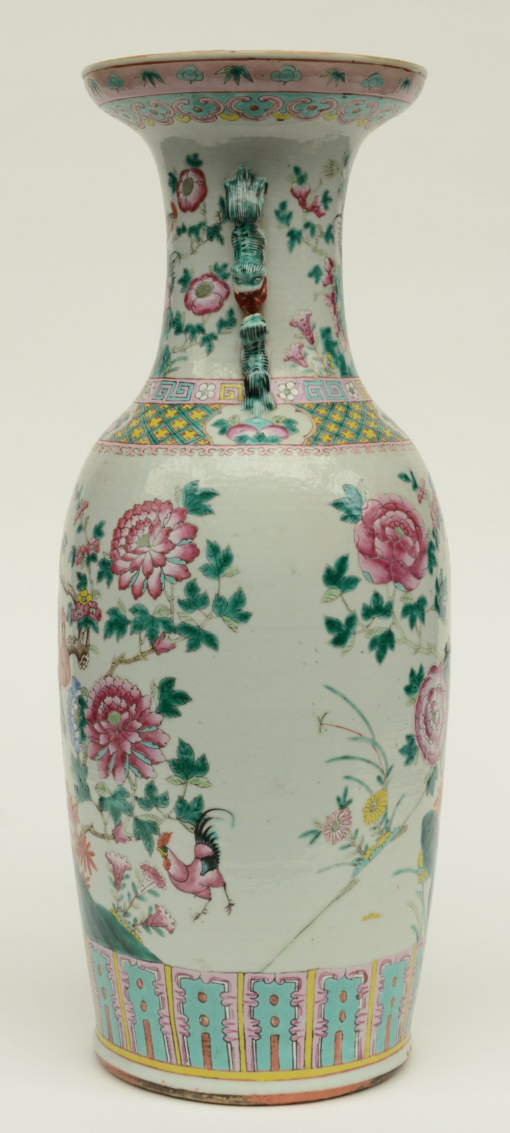 A Chinese famille rose vase, overall decorated with cockerels, 19thC, H 61,5 cm (minor chip on the - Image 2 of 6