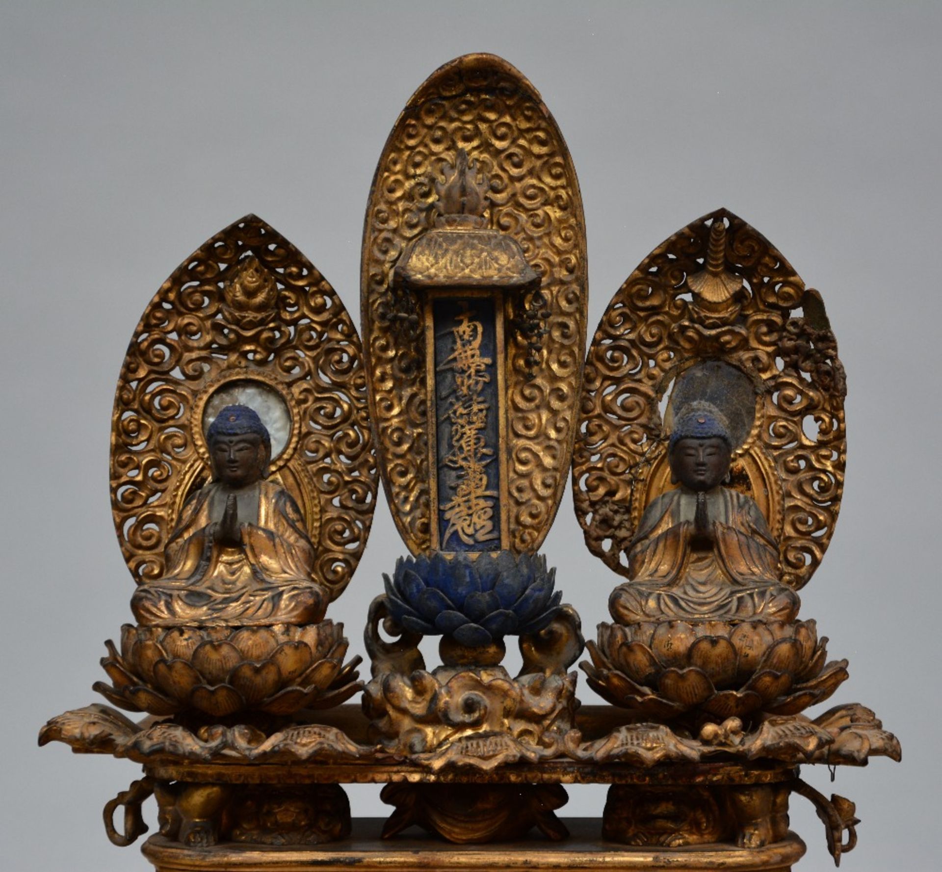 An 18thC Oriental gilt wooden temple with two sitting Buddha's on lotus seat and rich carvings, H 60 - Bild 5 aus 10