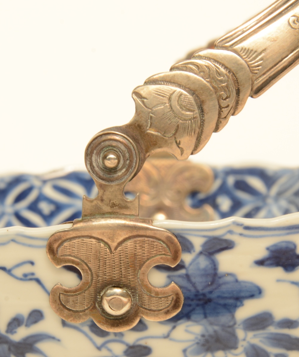 Four Chinese blue and white cups and saucers, and a dito tea pot, 18thC/19thC; added a ditto bowl, - Image 9 of 9