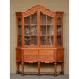 A mahogany veneered Dutch display cabinet, first half of the 18thC, H 206,5 - W 148 - D 32,5cm