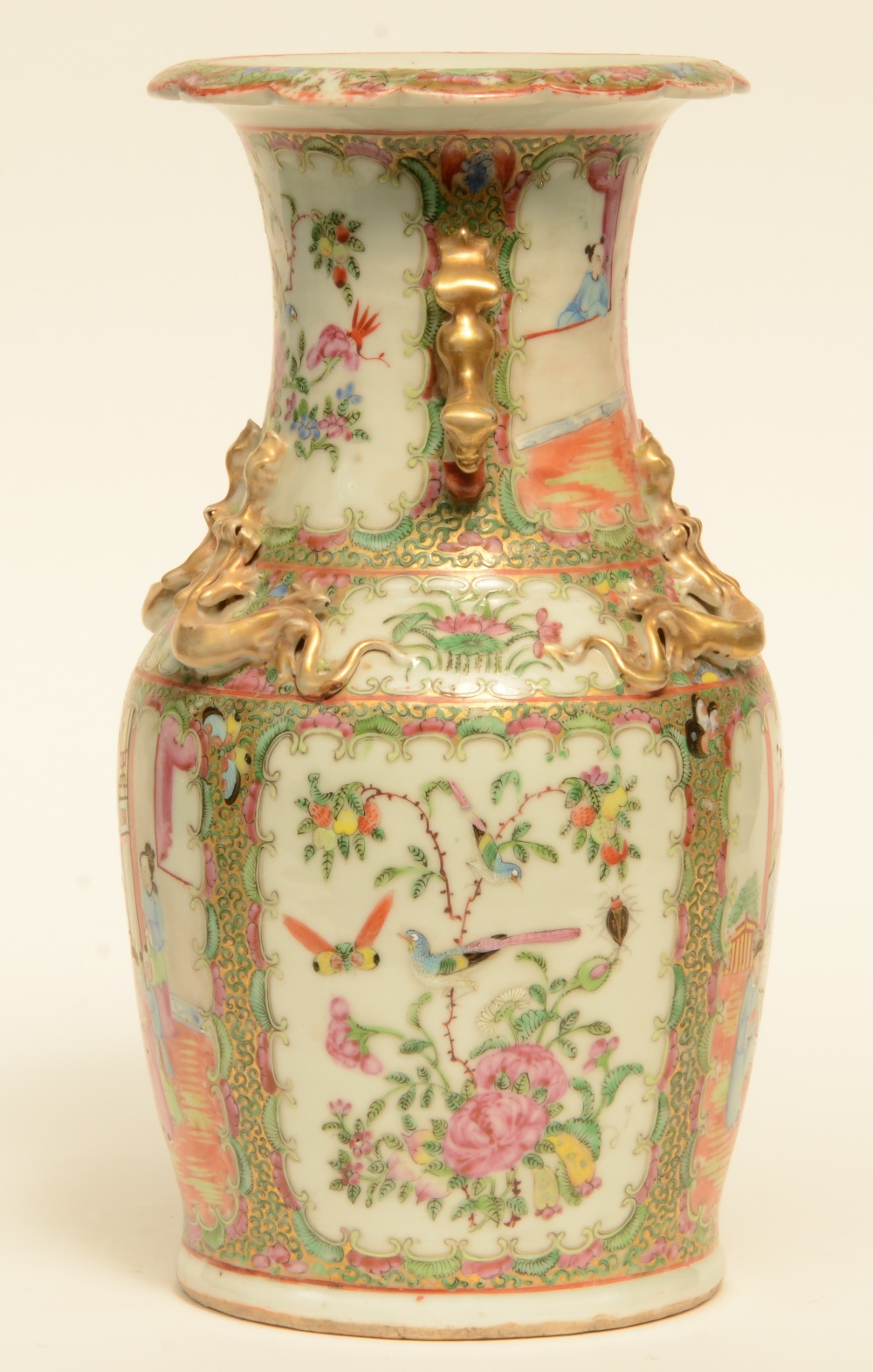 A Chinese Canton vase and plate, famille rose decorated with court scenes and birds on flower - Image 6 of 11
