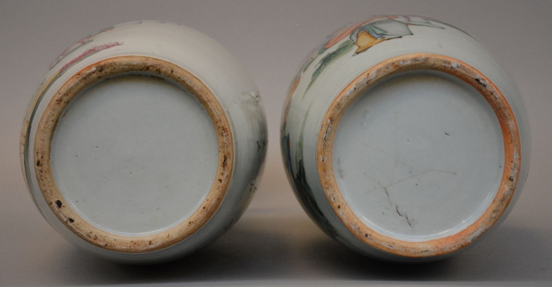 Two Chinese polychrome decorated vases depicting sages, H 55,5 - 58,5 cm (one vase with crack on the - Image 6 of 7