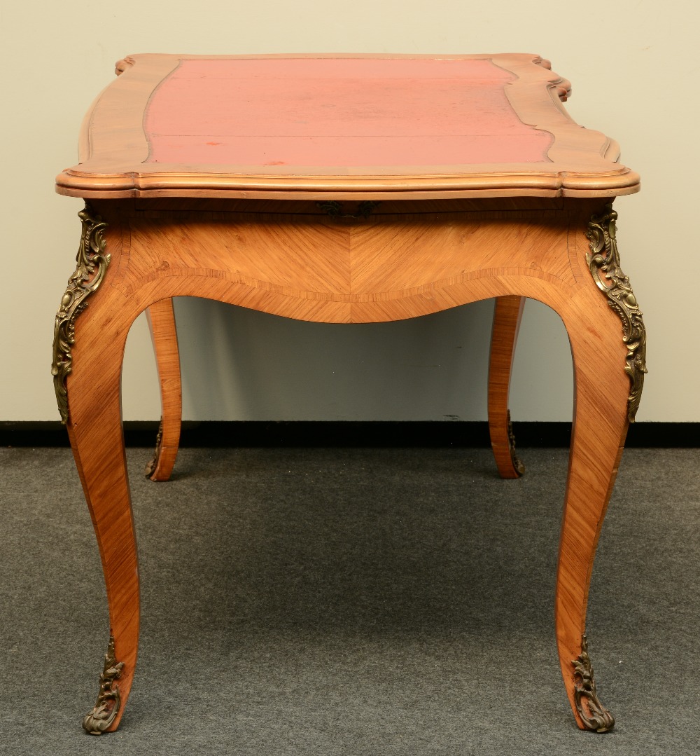 A LXV style bureau plat, veneered gilt mounts, H 194,5 - W 169,5 - D 58 cm (damage on the veneer) - Image 5 of 8