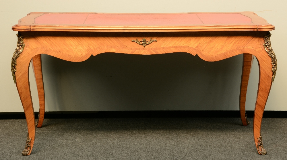 A LXV style bureau plat, veneered gilt mounts, H 194,5 - W 169,5 - D 58 cm (damage on the veneer) - Image 4 of 8