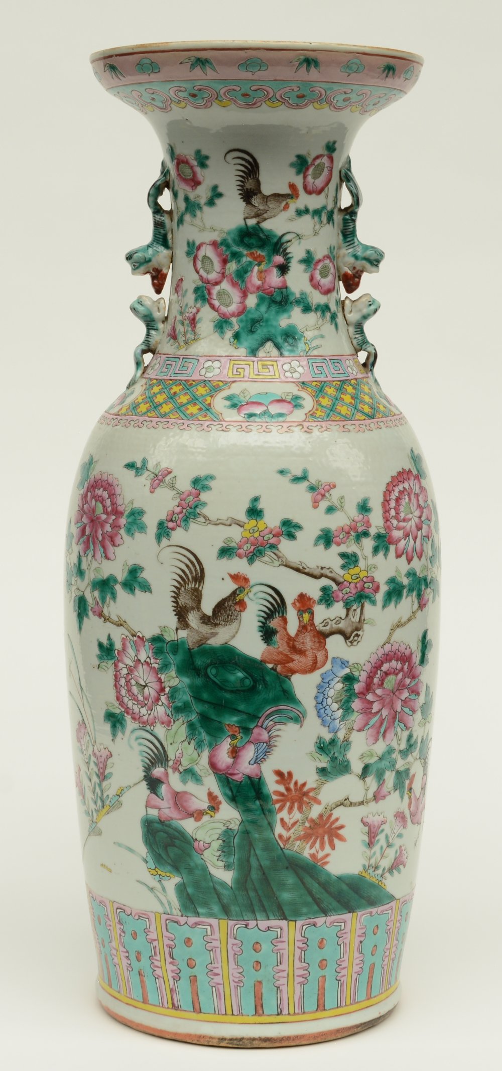 A Chinese famille rose vase, overall decorated with cockerels, 19thC, H 61,5 cm (minor chip on the