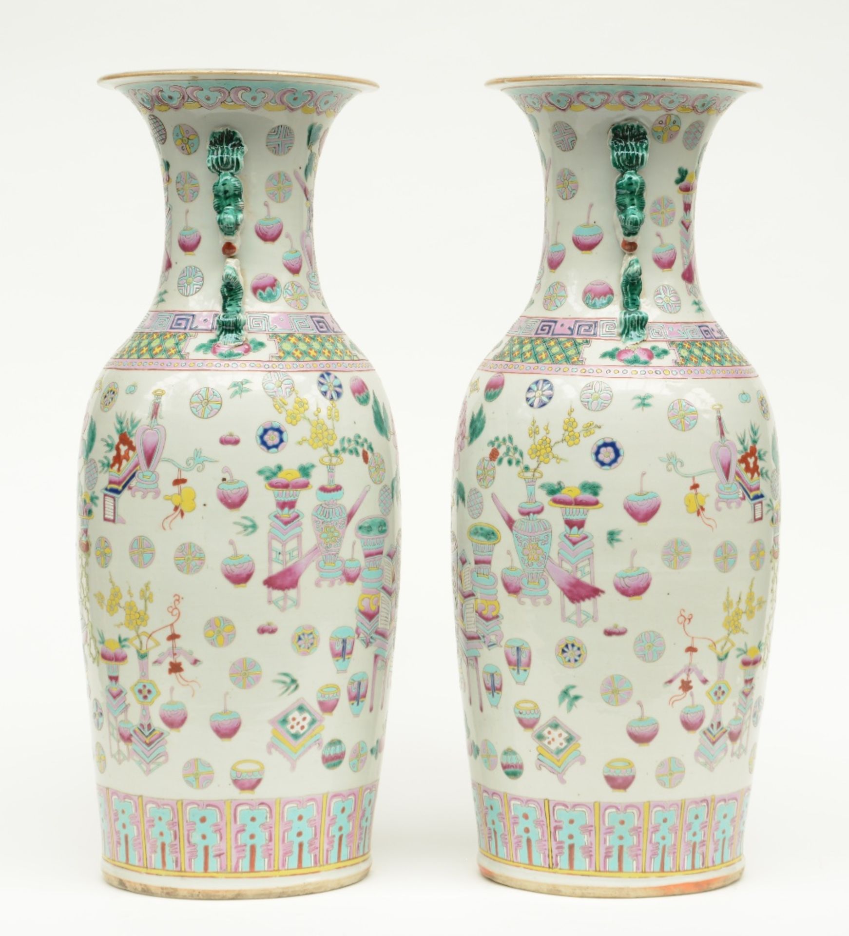 A pair of Chinese famille rose vases decorated with antiquities and symbols, 19thC, H 59 cm (one - Bild 2 aus 7