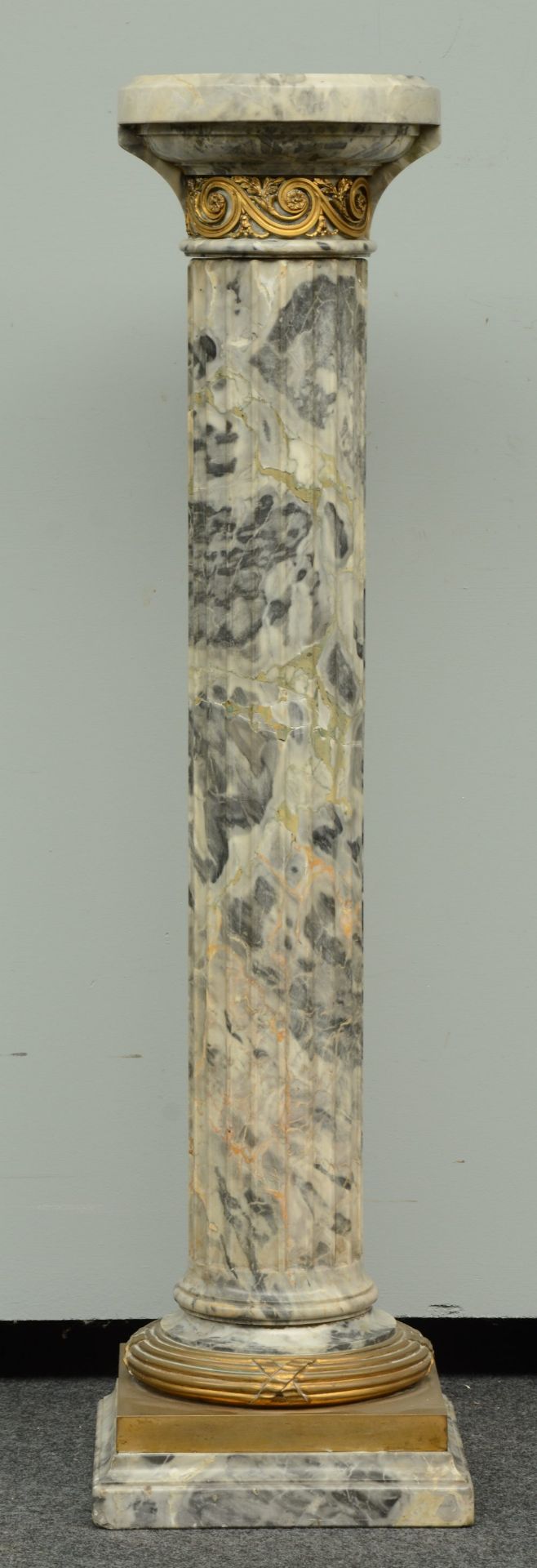 A Neoclassical grey marble pedestal with gilt bronze mounts, 19thC, H 115 cm - Image 3 of 6